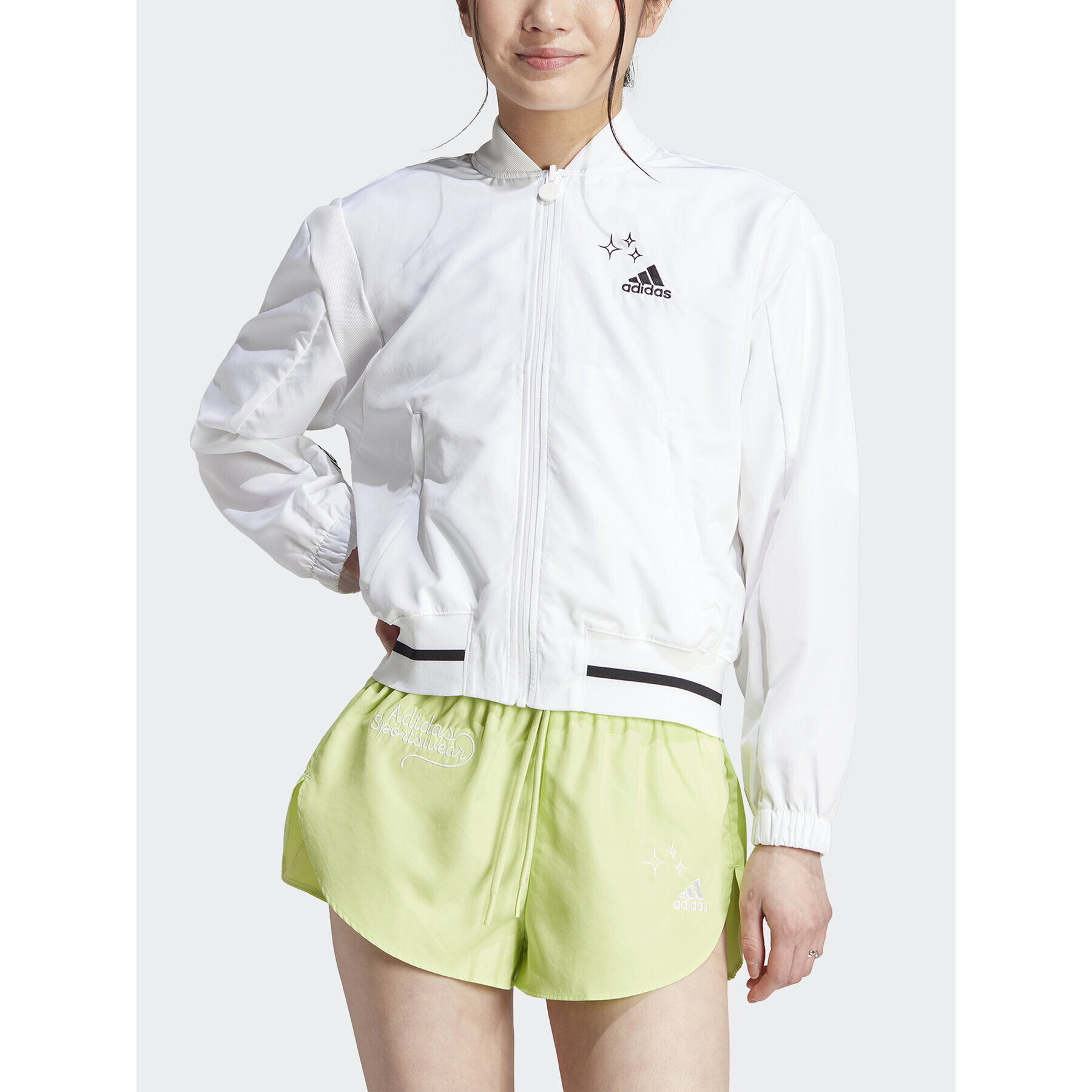 adidas Яке бомбър Scribble IA3137 Бял Loose Fit - Pepit.bg