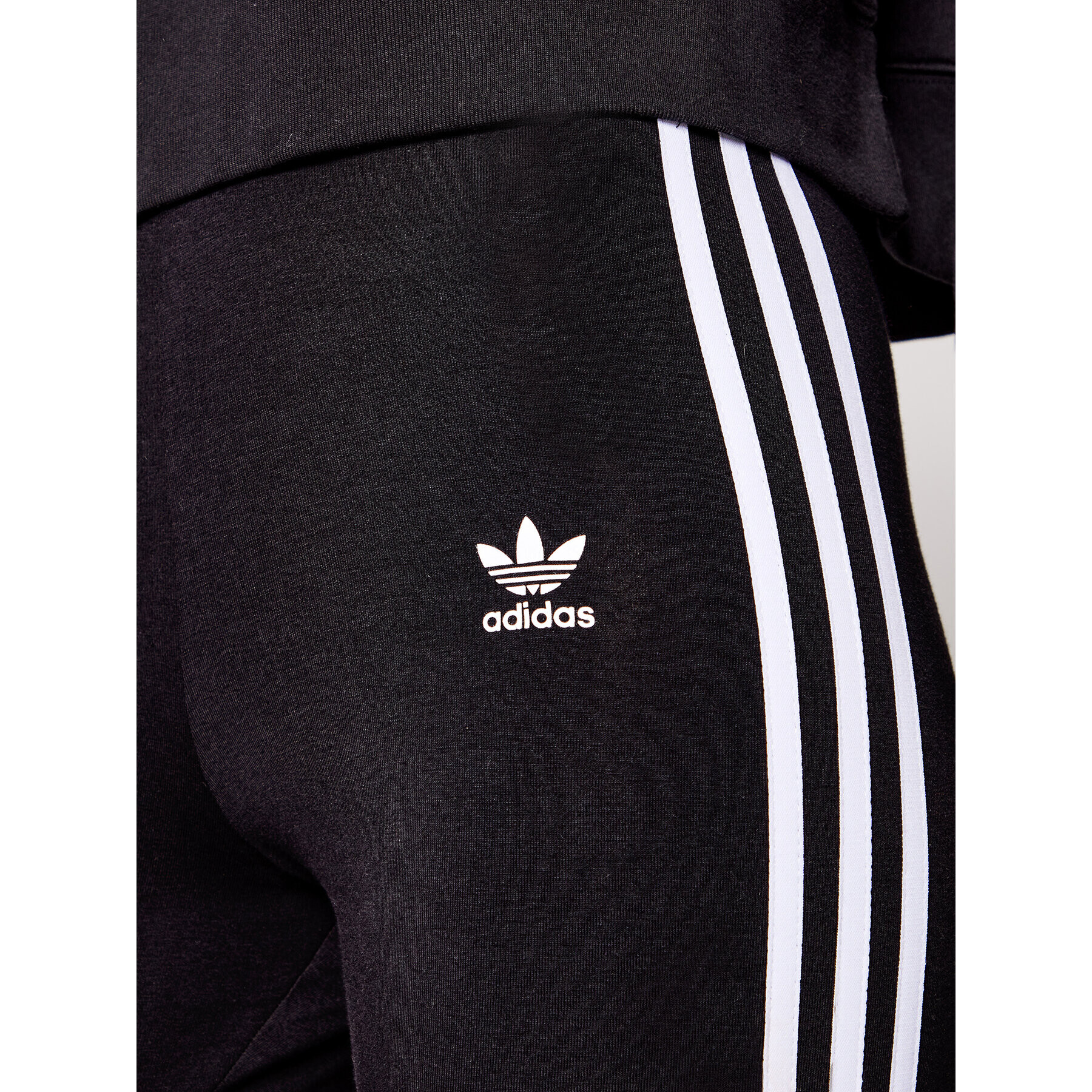 adidas Клин adicolor Classics 3-Stripes GN4504 Черен Tight Fit - Pepit.bg