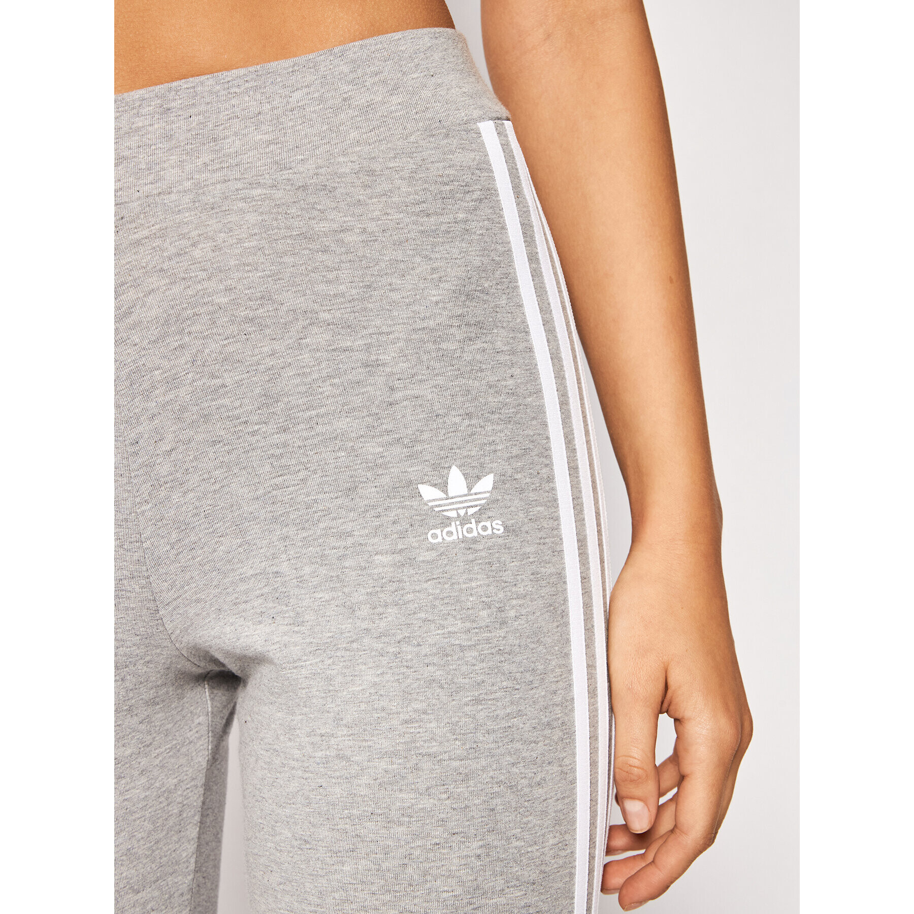 adidas Клин adicolor Classics 3-Stripes H09425 Сив Tight Fit - Pepit.bg