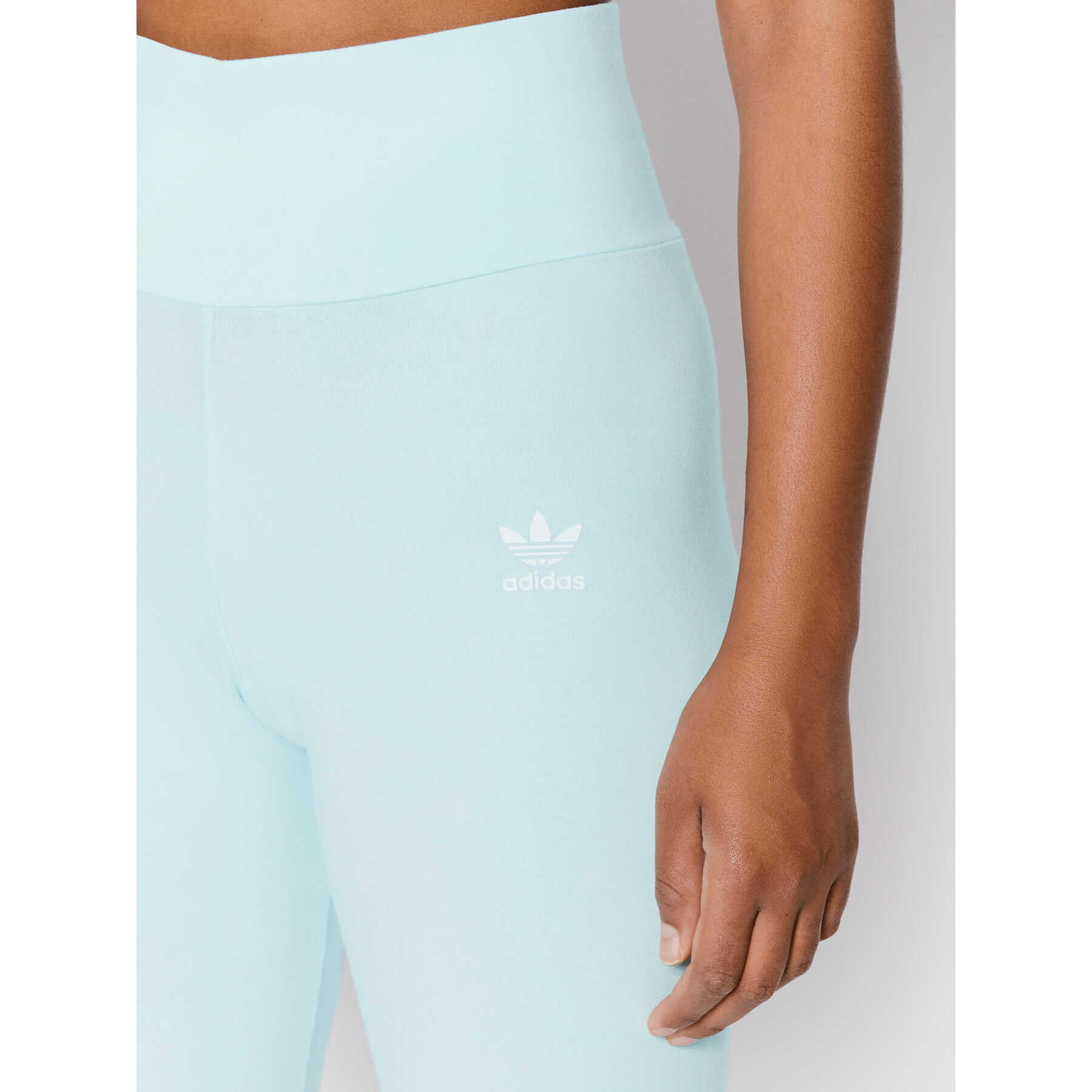 adidas Клин adicolor Essentials HM1819 Син Slim Fit - Pepit.bg