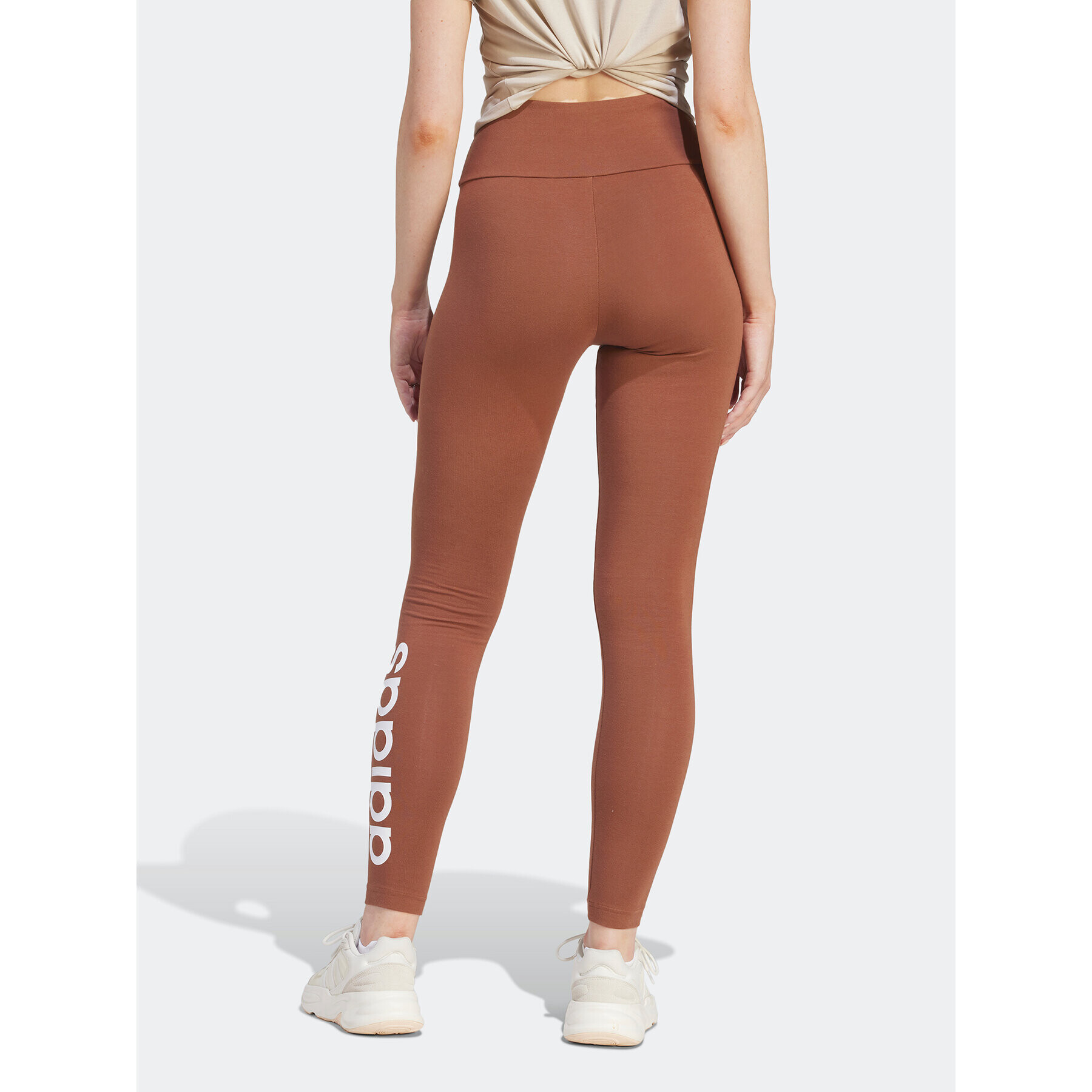 adidas Клин ESSENTIALS HIGH-WAISTED LOGO IM2858 Кафяв Tight Fit - Pepit.bg