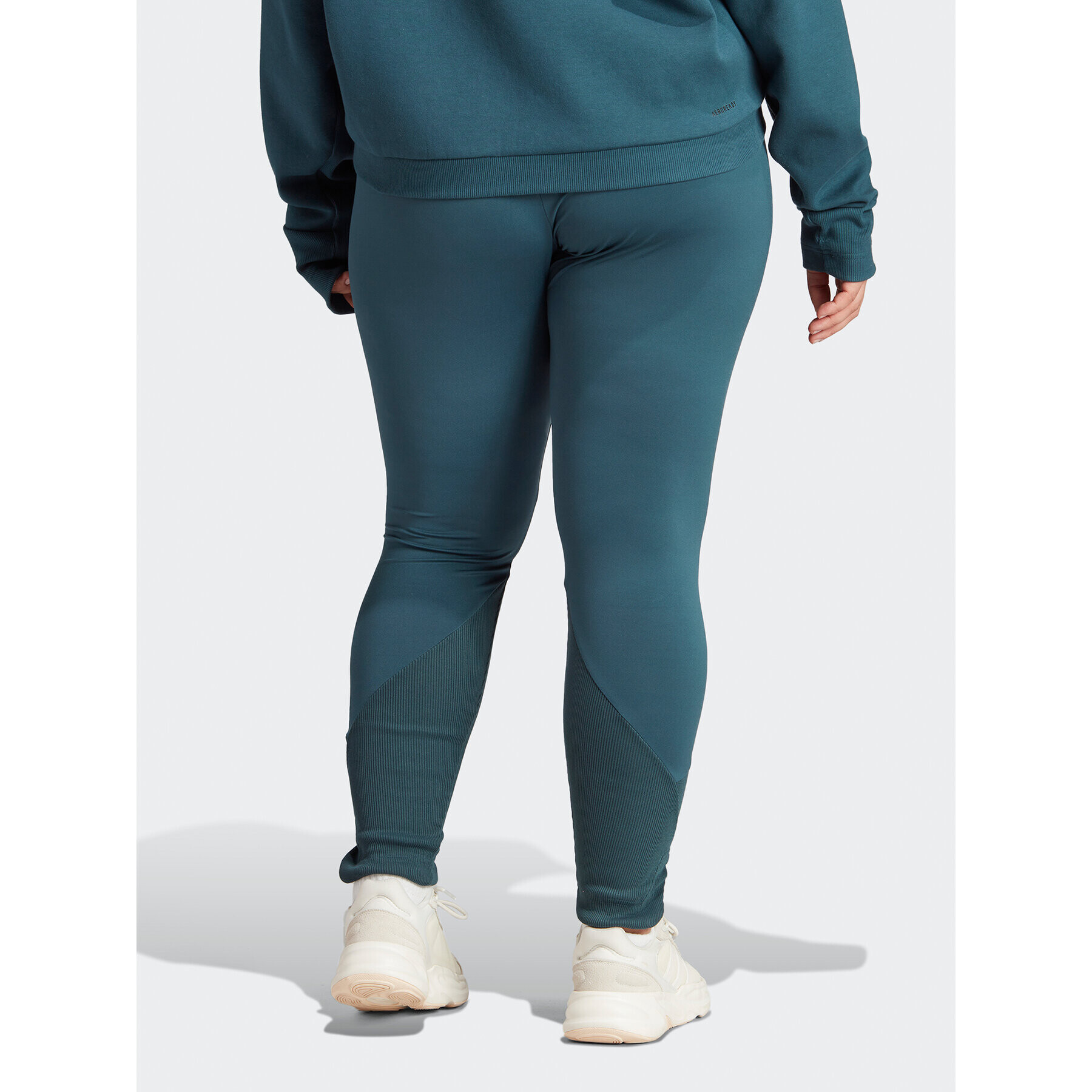 adidas Клин IL9591 Електриков Regular Fit - Pepit.bg