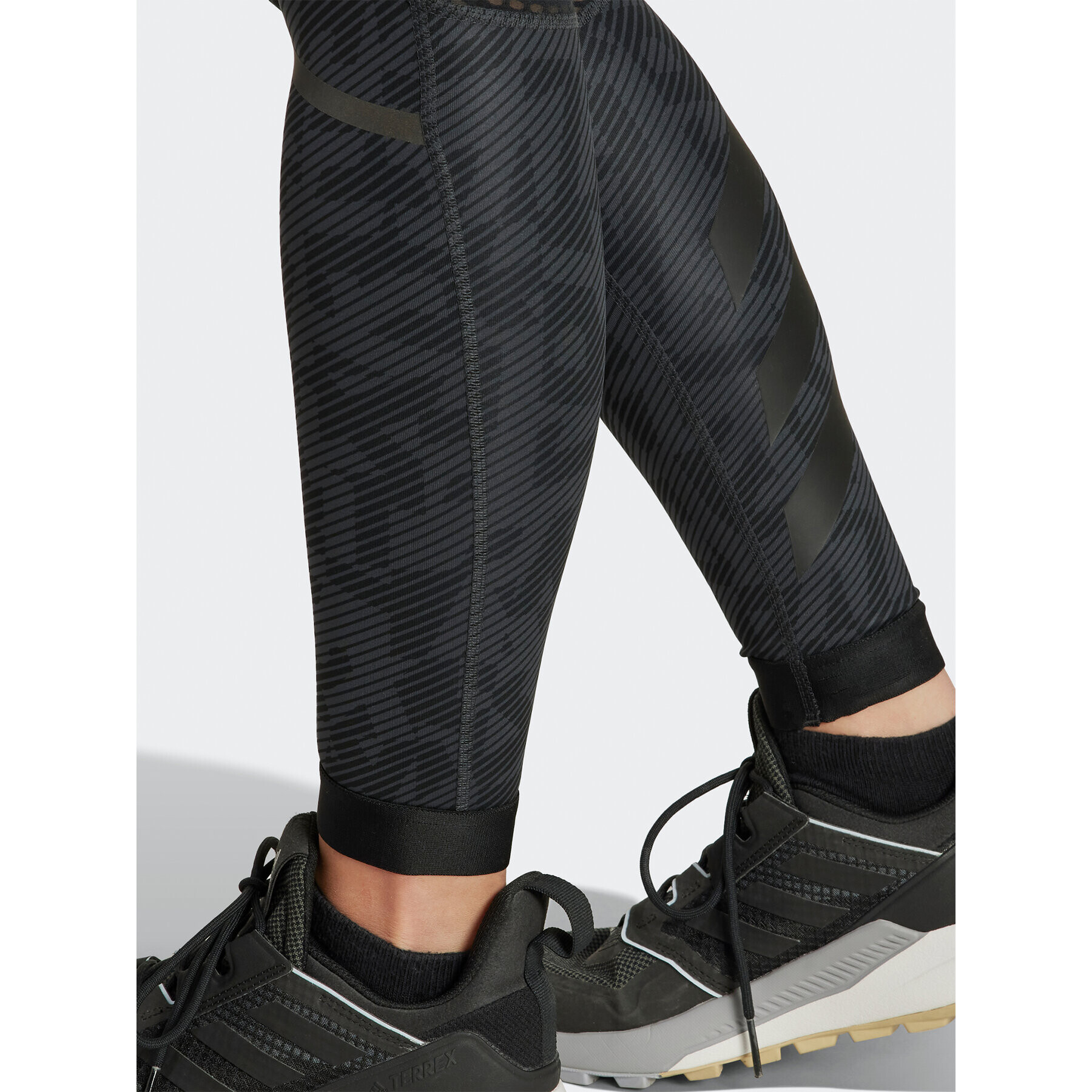 adidas Клин Terrex Agravic Trail HL1727 Сив Tight Fit - Pepit.bg