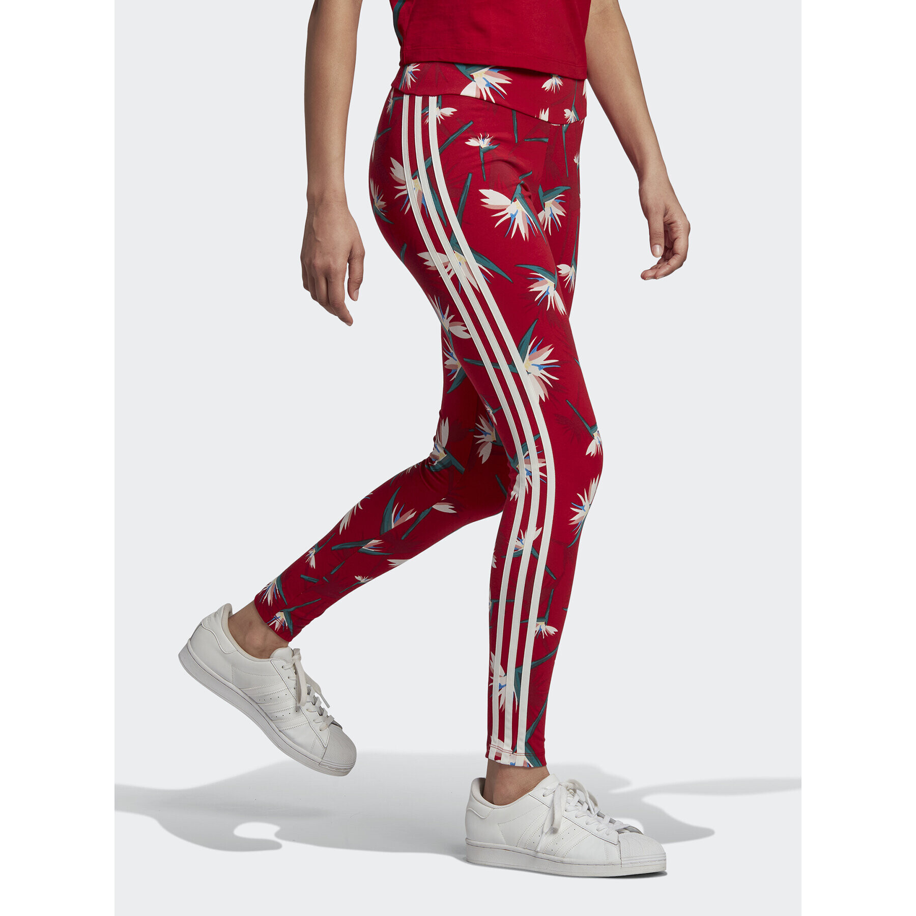 adidas Клин THEBE MAGUGU HK5214 Червен Tight Fit - Pepit.bg