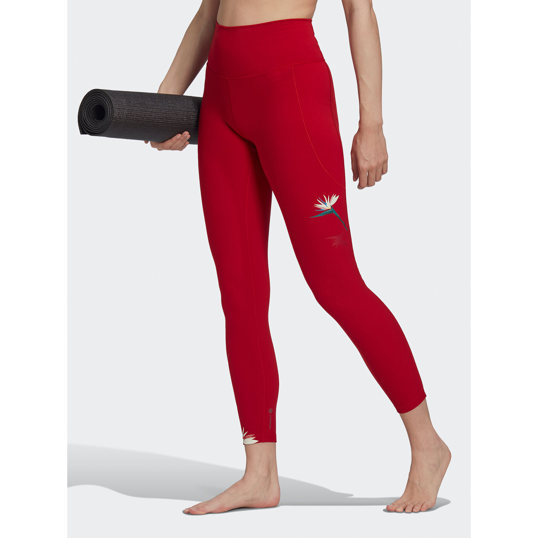 adidas Клин THEBE MAGUGU Studio HM9259 Червен Slim Fit - Pepit.bg