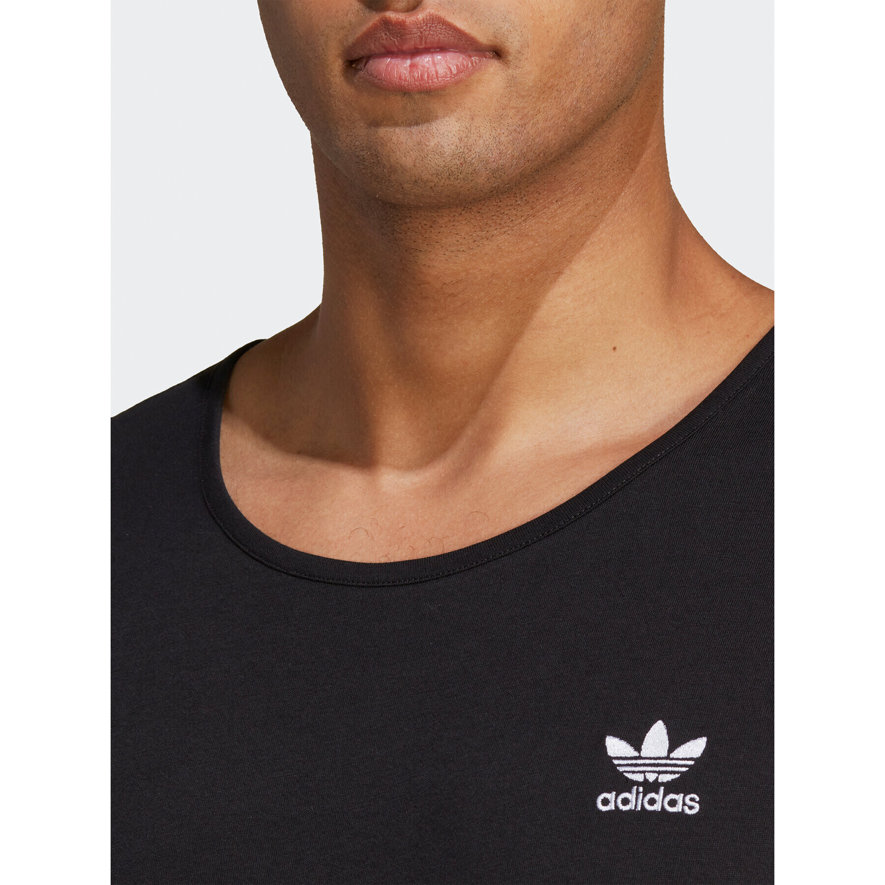 adidas Мъжки топ Essentials IA4801 Черен Regular Fit - Pepit.bg
