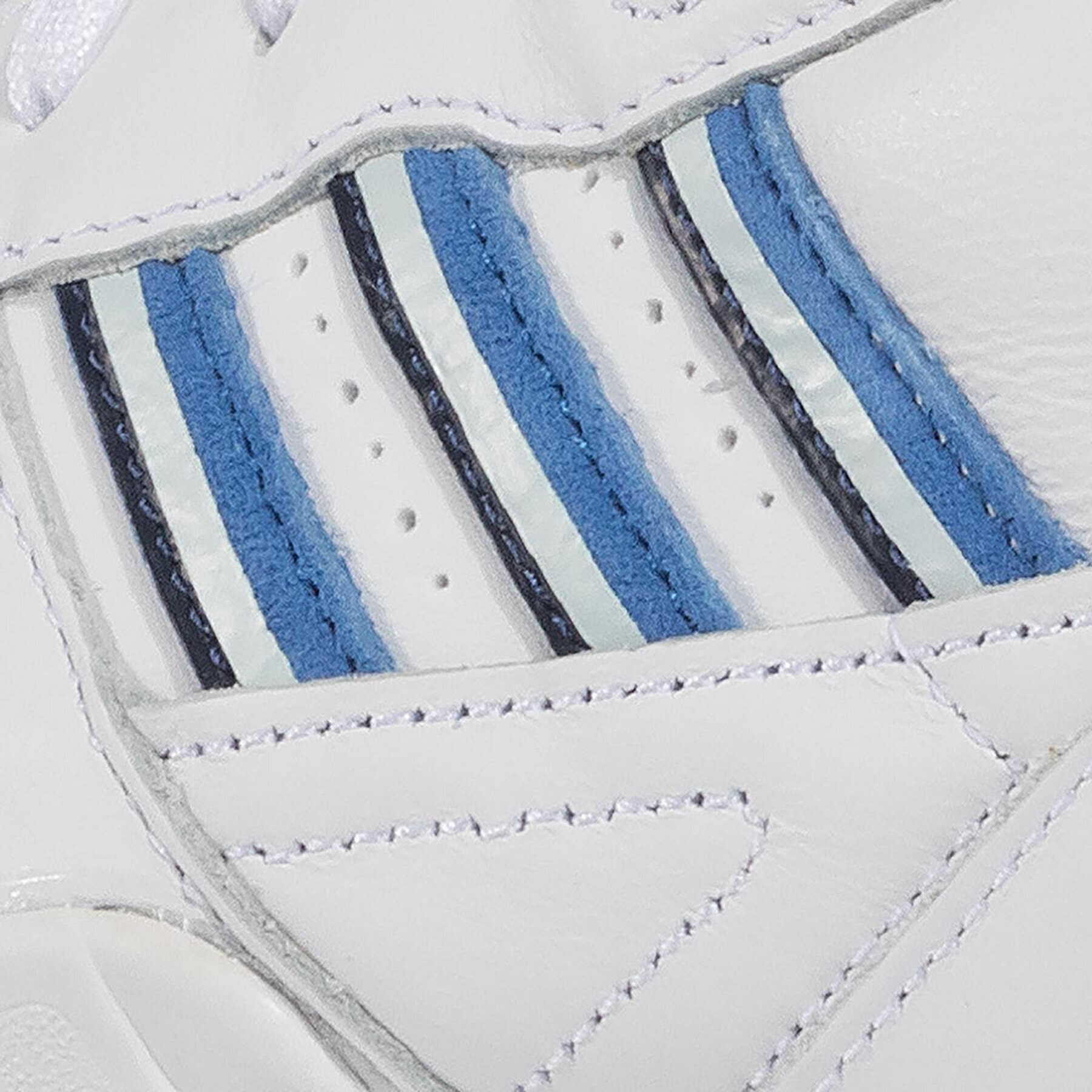 adidas Обувки A.R. Trainer W EF5964 Бял - Pepit.bg