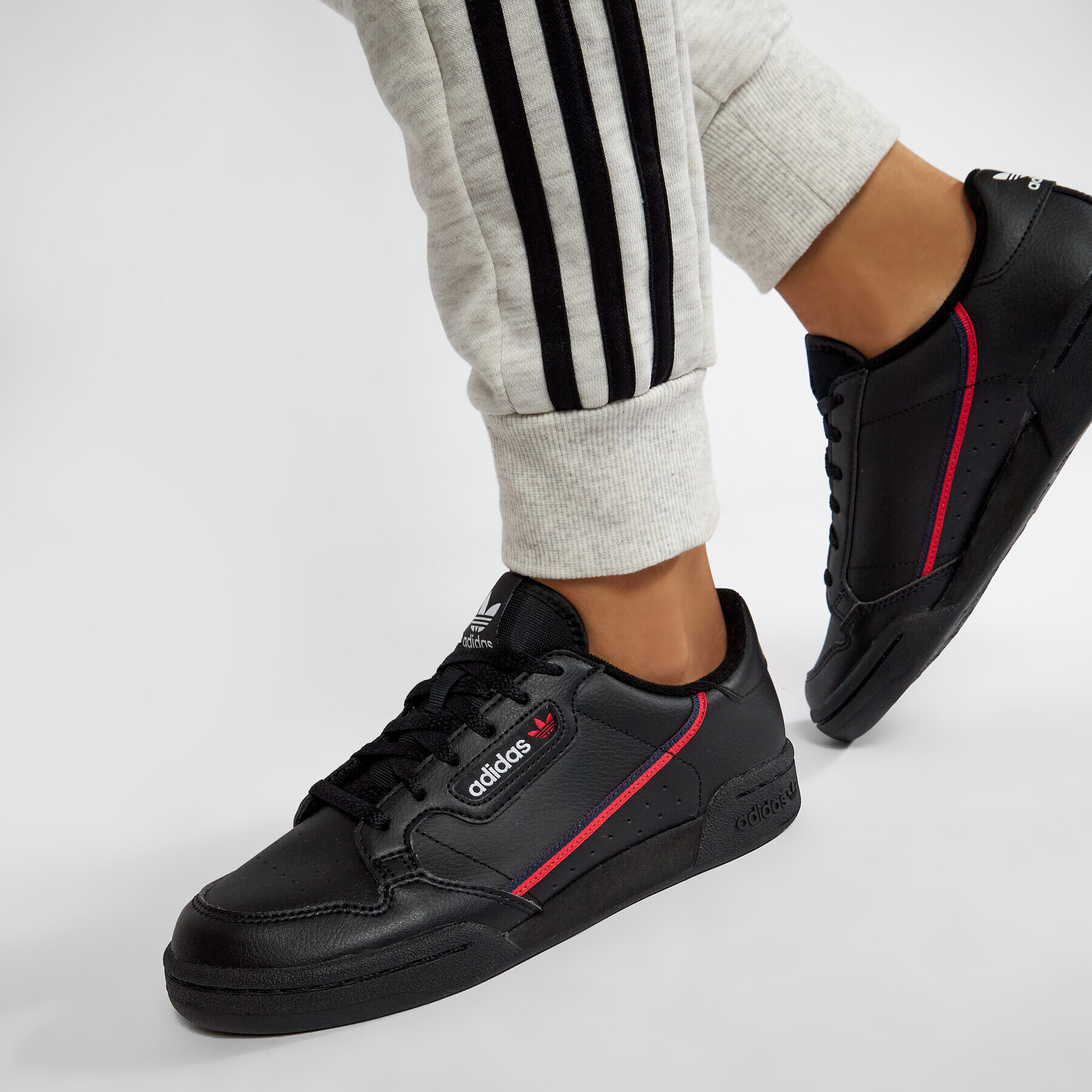 adidas Обувки Continental 80 J F99786 Черен - Pepit.bg