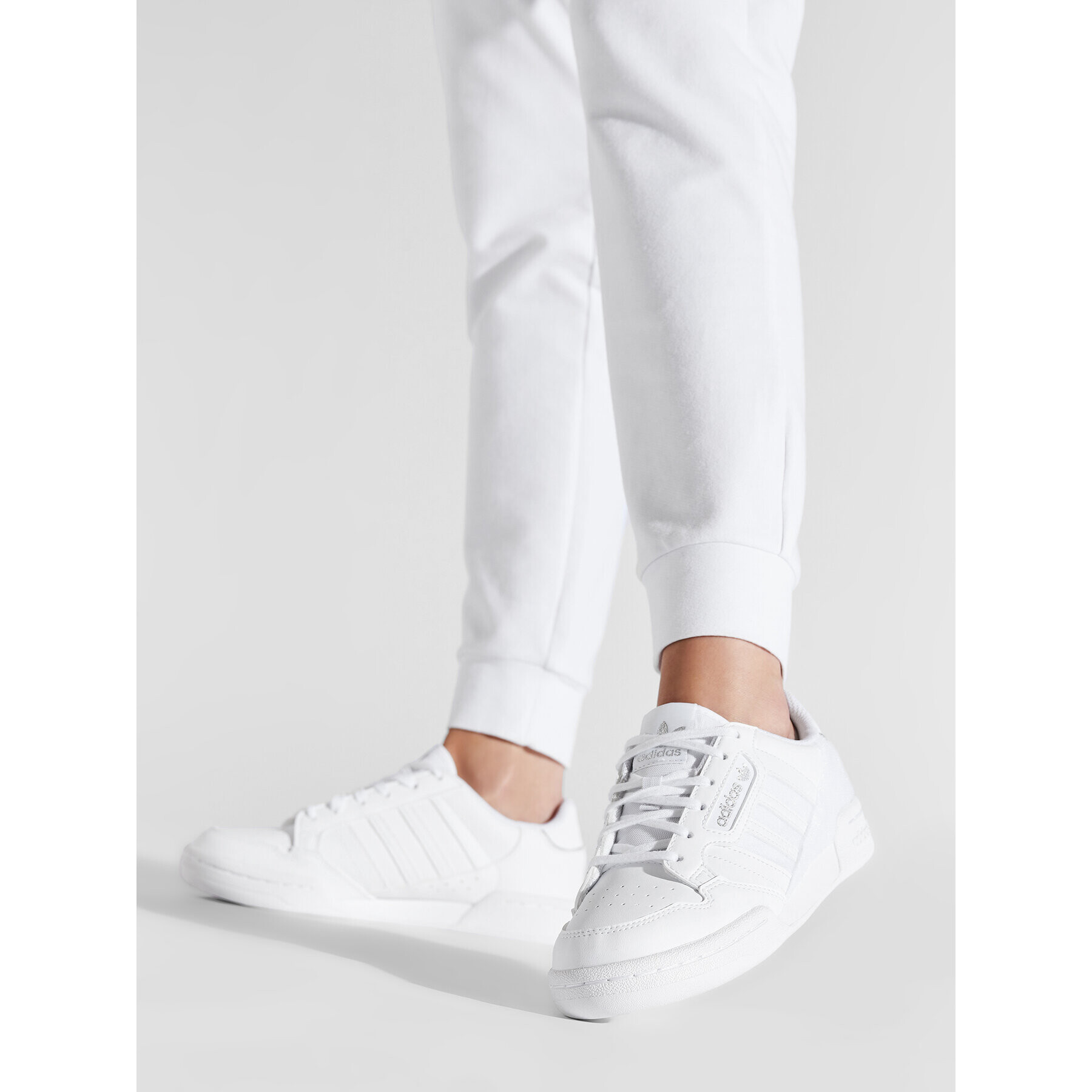 adidas Обувки Continental 80 Stripes J Q47341 Бял - Pepit.bg