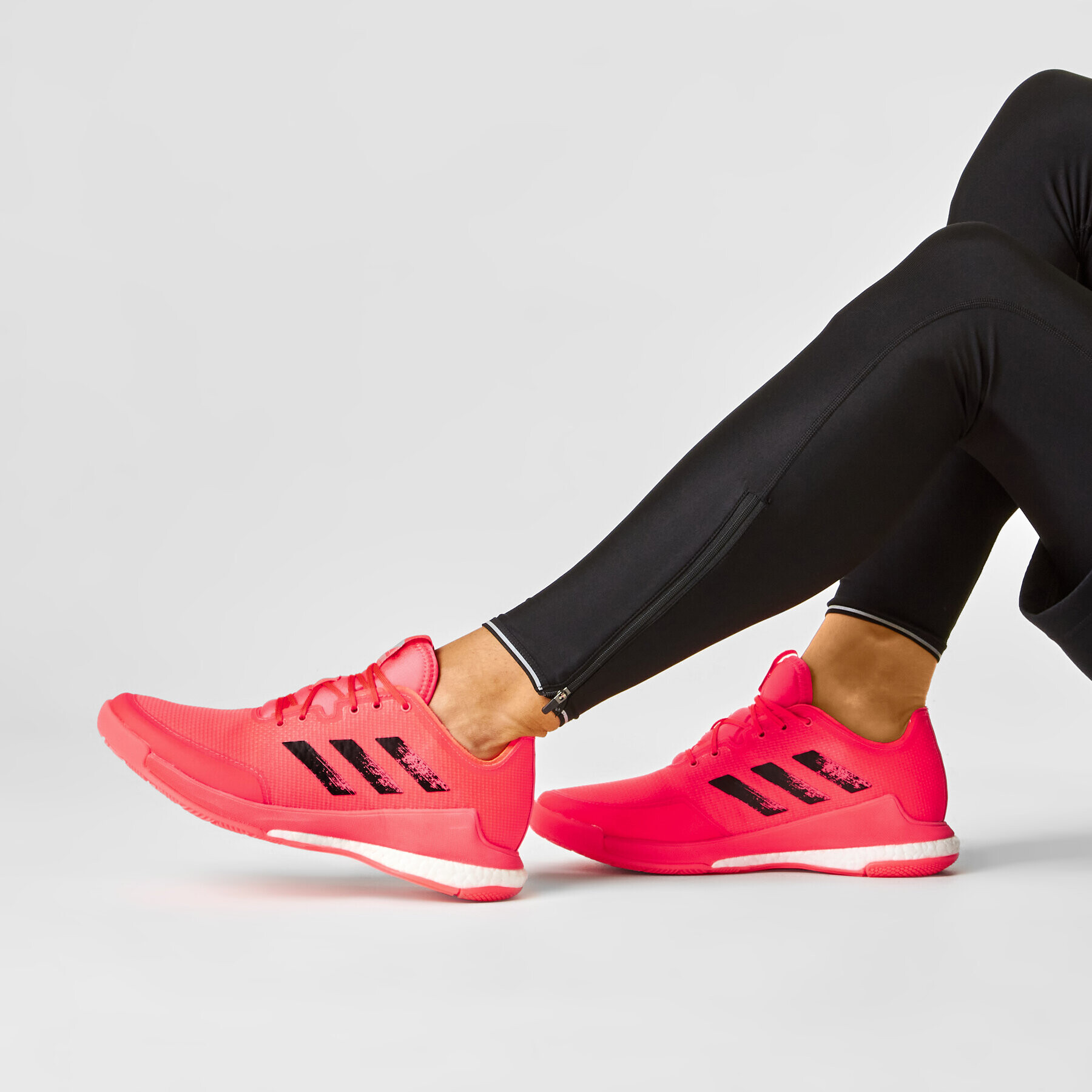 adidas Обувки Crazyflight M Tokyo FX1764 Розов - Pepit.bg