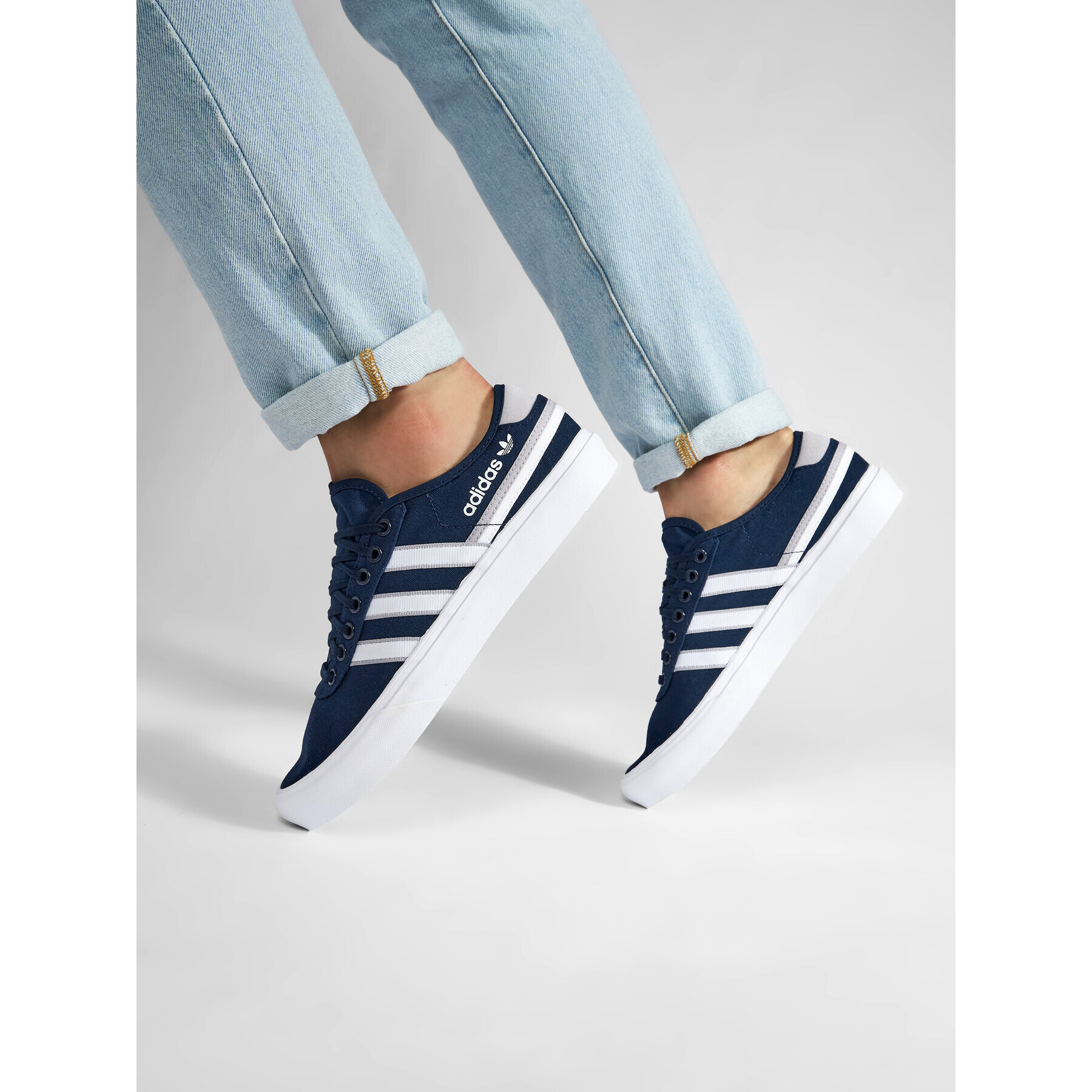 adidas Обувки Delpala FY9311 Тъмносин - Pepit.bg