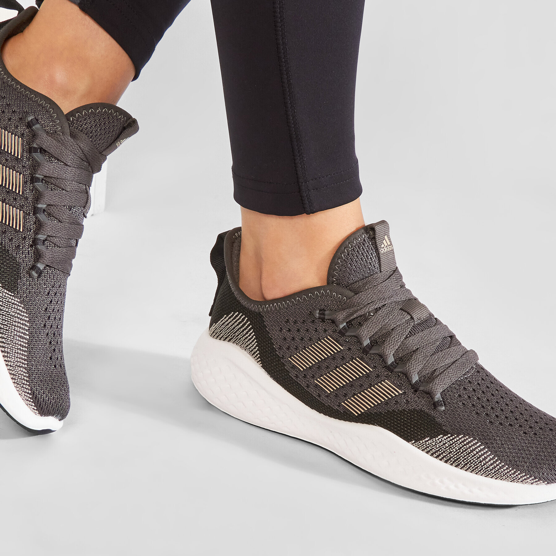 adidas Обувки Fluidflow 2.0 FZ1977 Сив - Pepit.bg