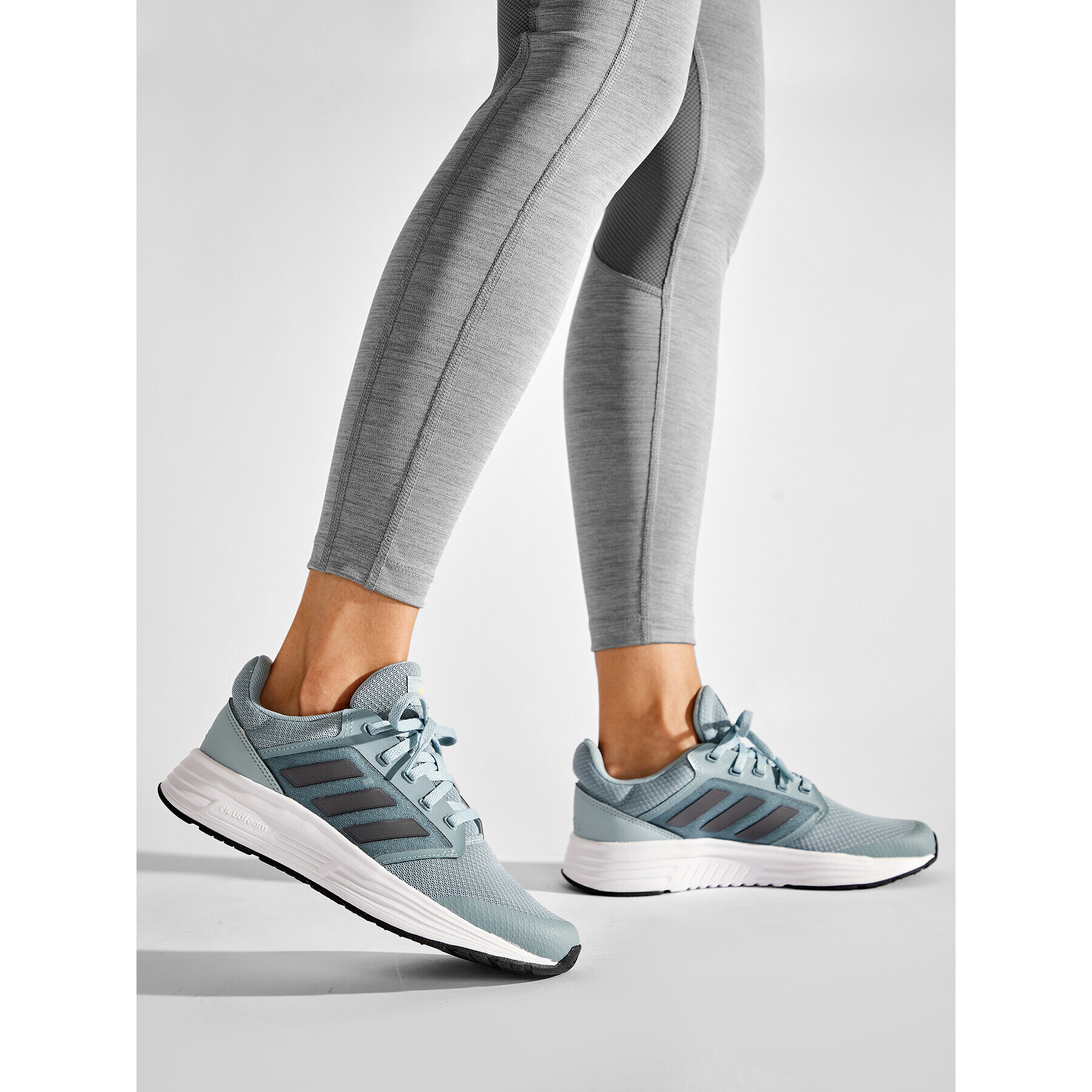 adidas Обувки Galaxy 5 GW0771 Зелен - Pepit.bg