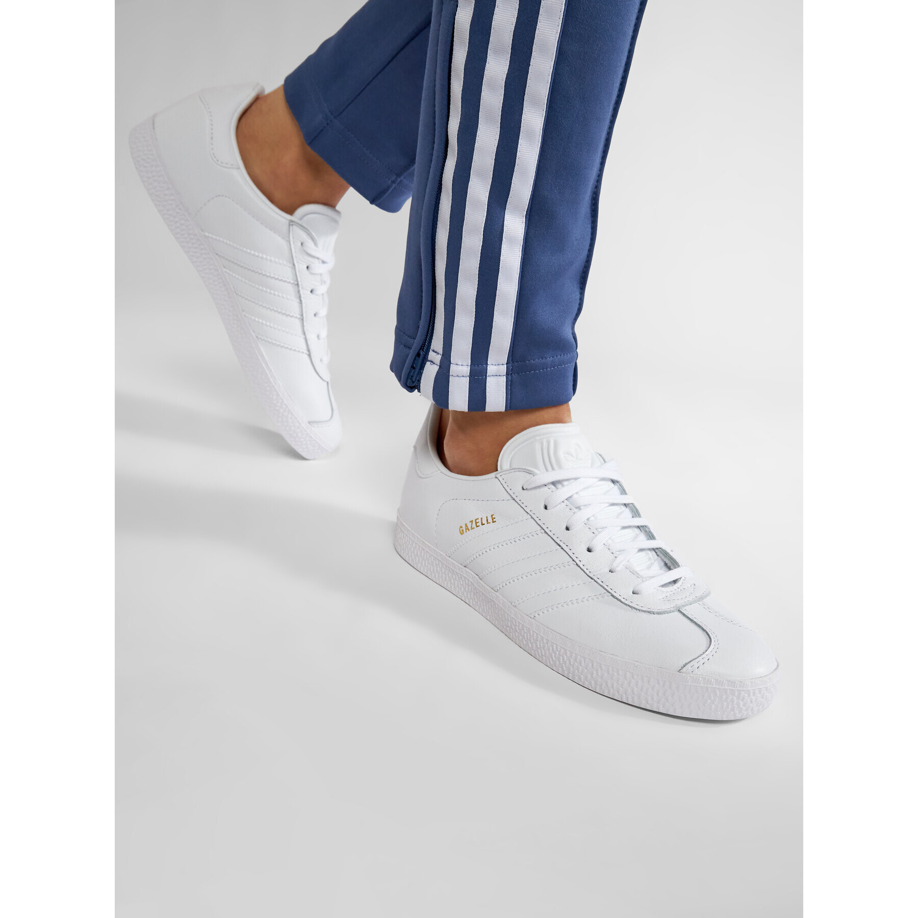 adidas Сникърси Gazelle J BY9147 Бял - Pepit.bg