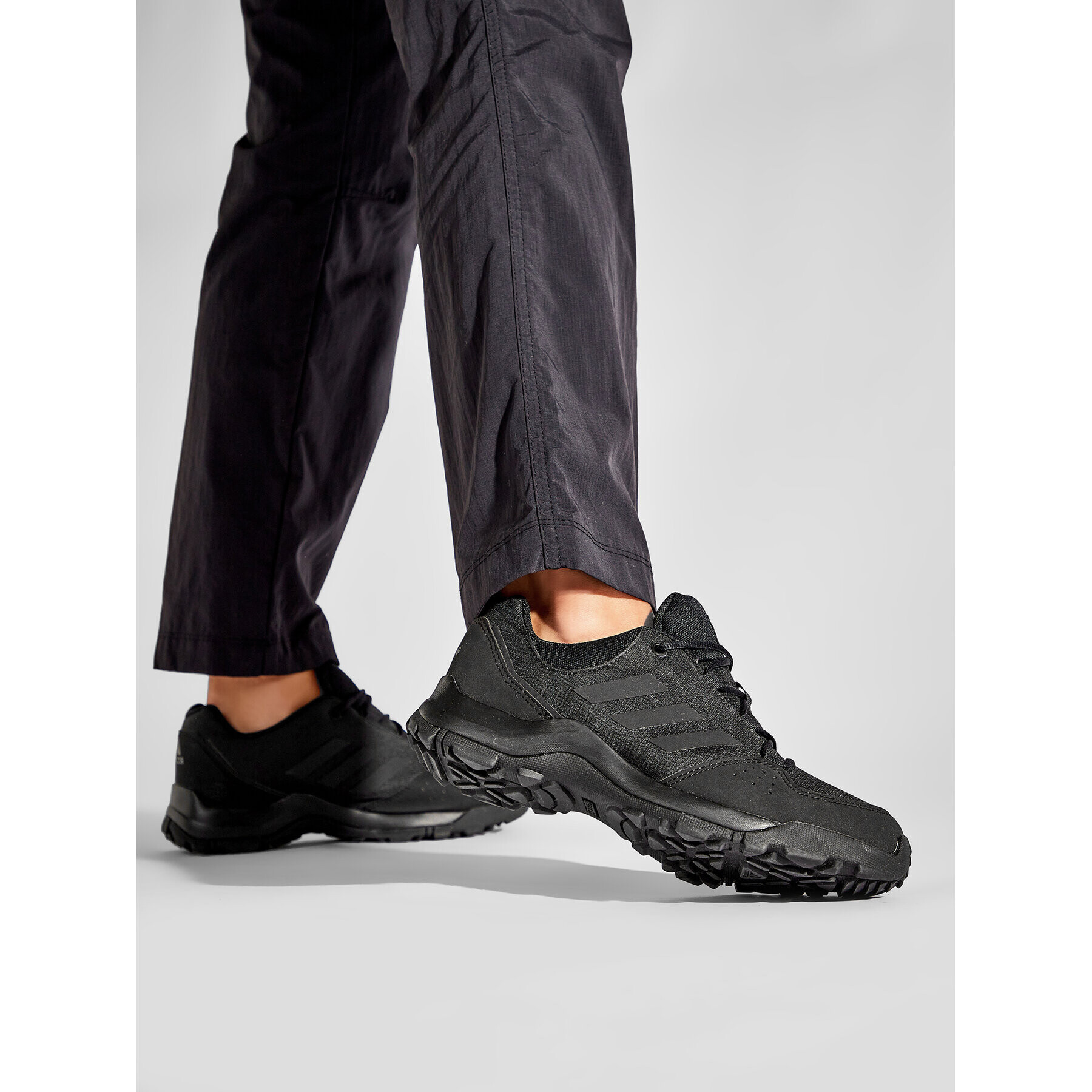 adidas Обувки Hyperhiker Low K GZ9219 Черен - Pepit.bg