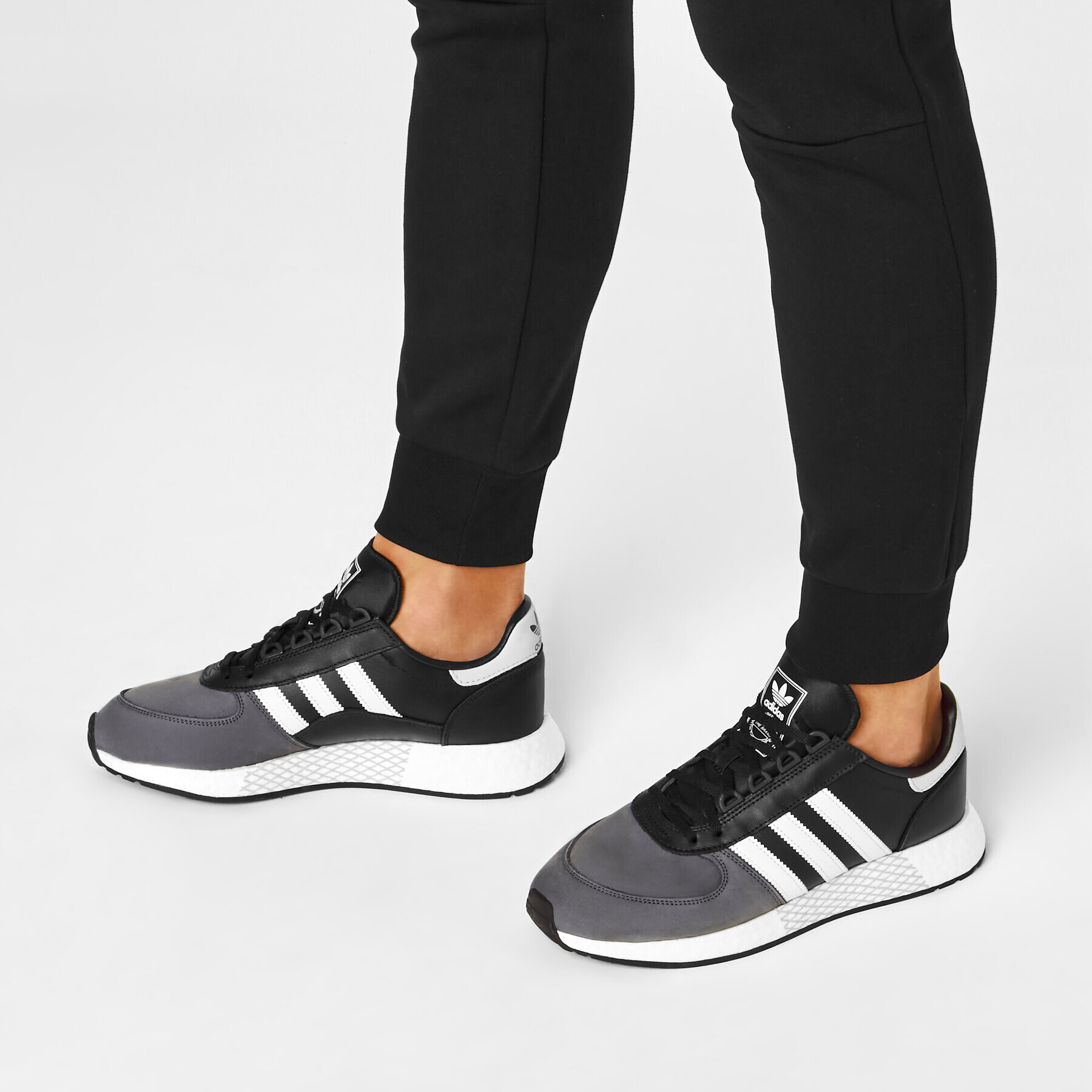 adidas Обувки Marathon Tech EF4396 Черен - Pepit.bg