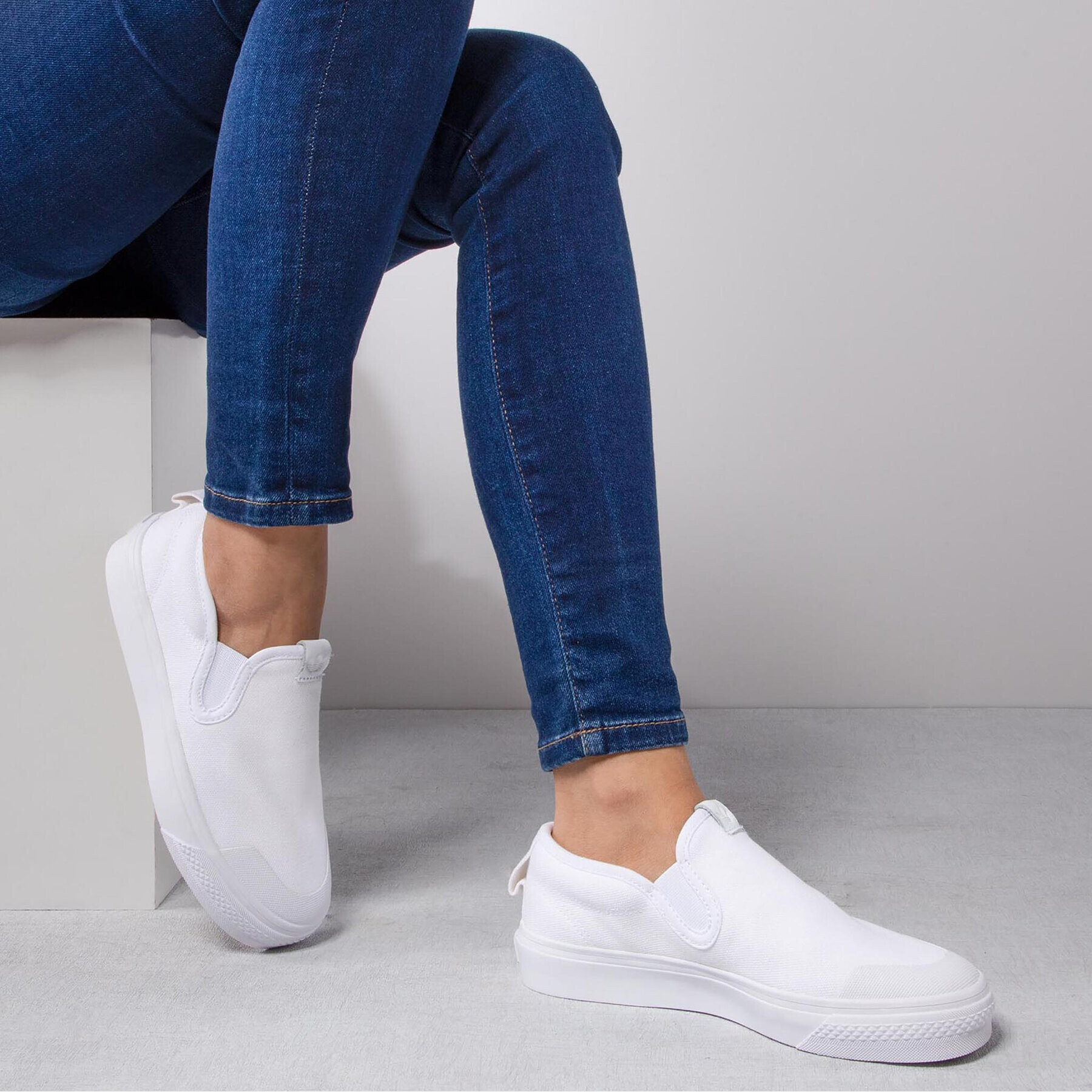 adidas Обувки Nizza Slip On EF1185 Бял - Pepit.bg