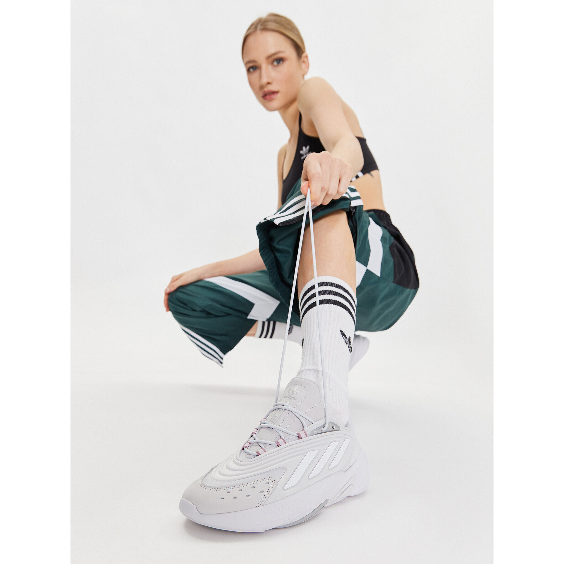 adidas Обувки Ozelia W GW0612 Сив - Pepit.bg