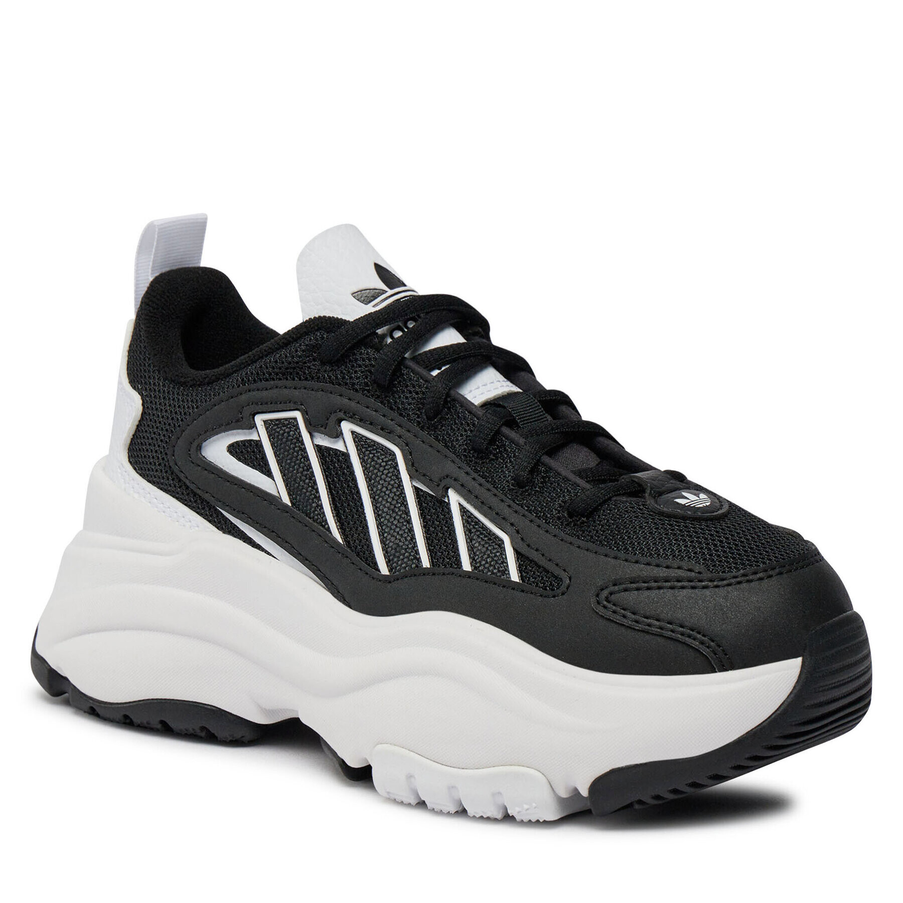 adidas Обувки Ozgaia IE2814 Черен - Pepit.bg