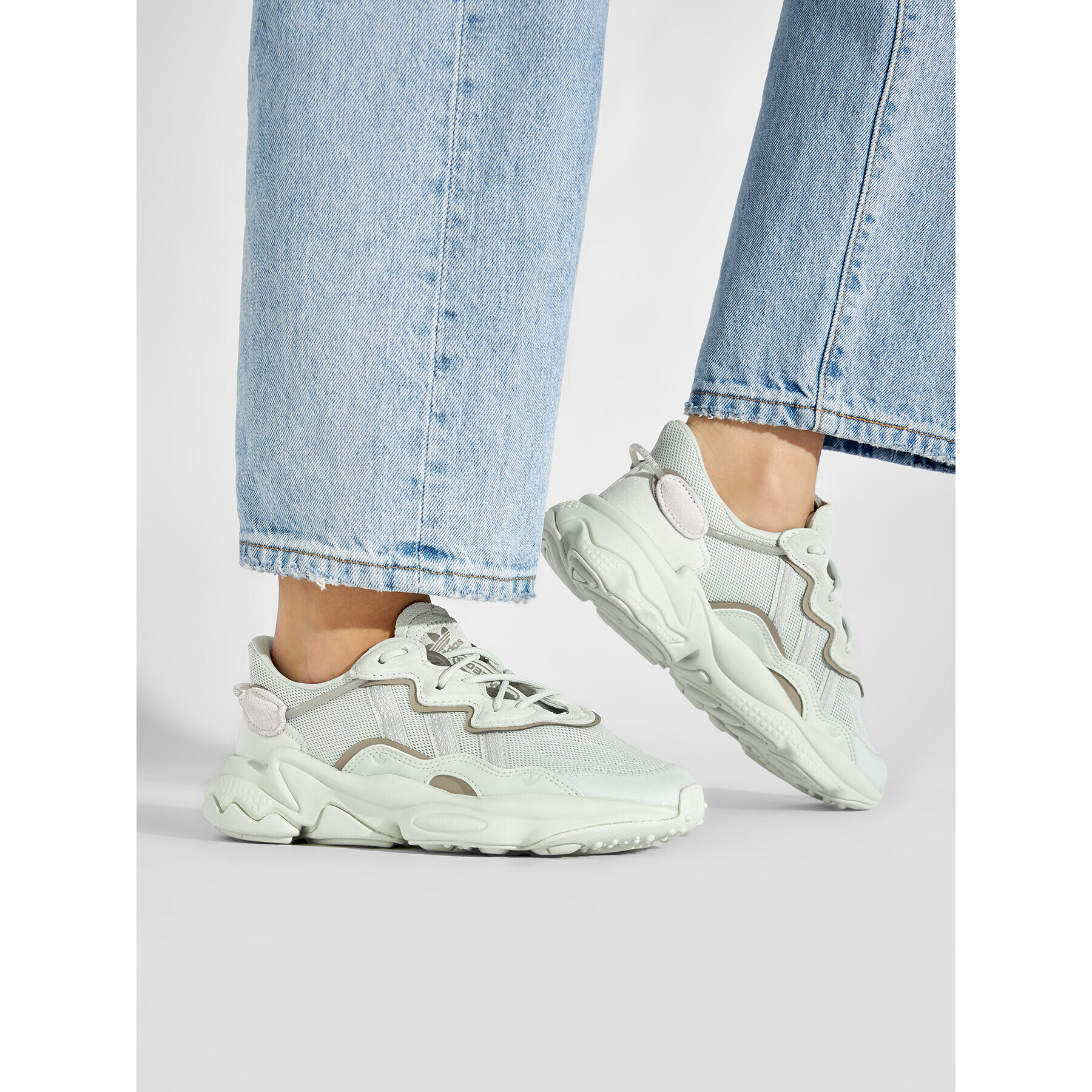 adidas Обувки Ozweego W GW6802 Зелен - Pepit.bg