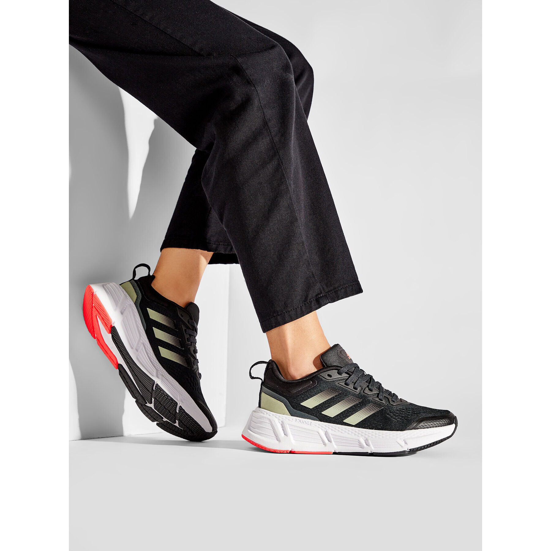 adidas Performance Обувки Questar GZ0620 Черен - Pepit.bg