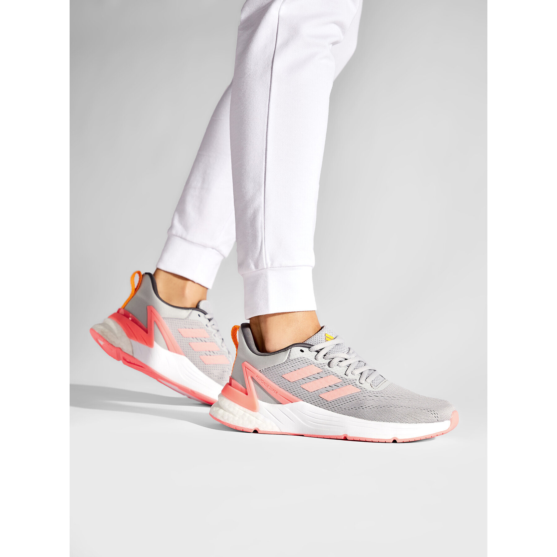 adidas Обувки Response Super 2.0 J GZ0594 Сив - Pepit.bg