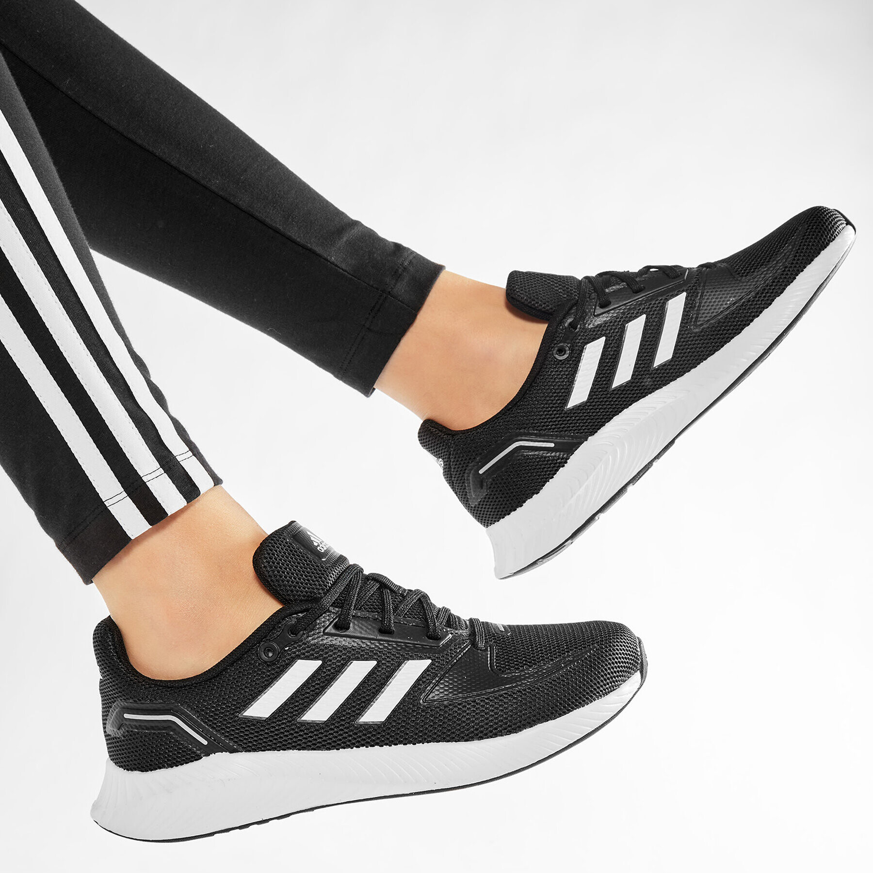 adidas Обувки Runfalcon 2.0 FY5946 Черен - Pepit.bg