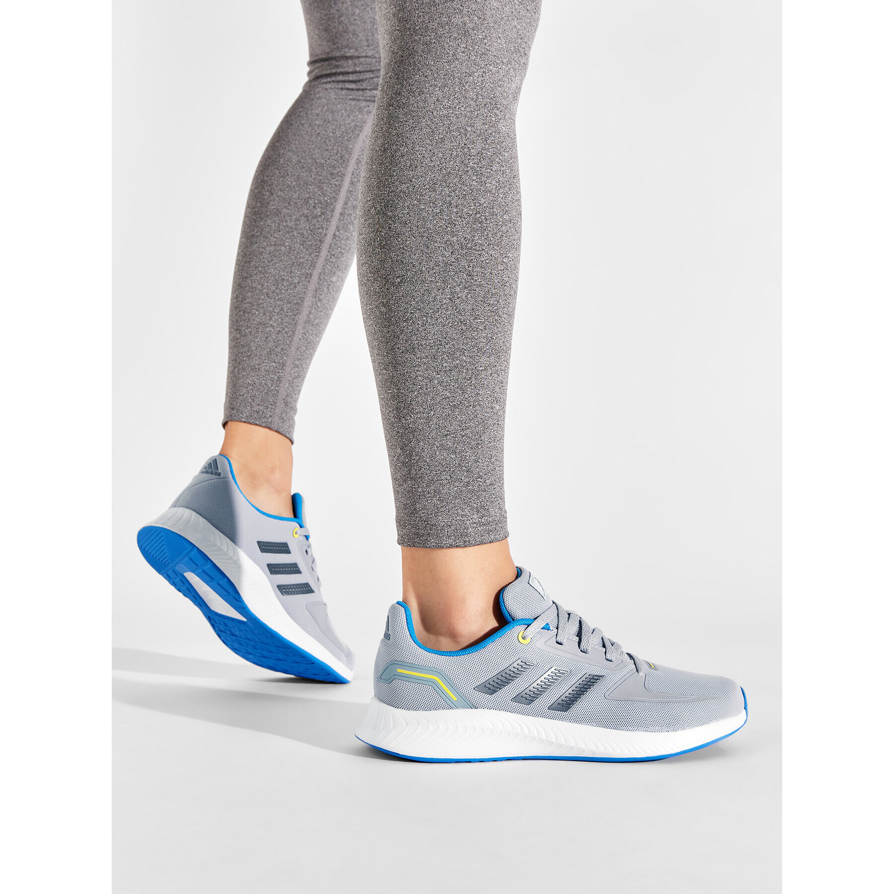 adidas Обувки Runfalcon 2.0 K HR1409 Сив - Pepit.bg