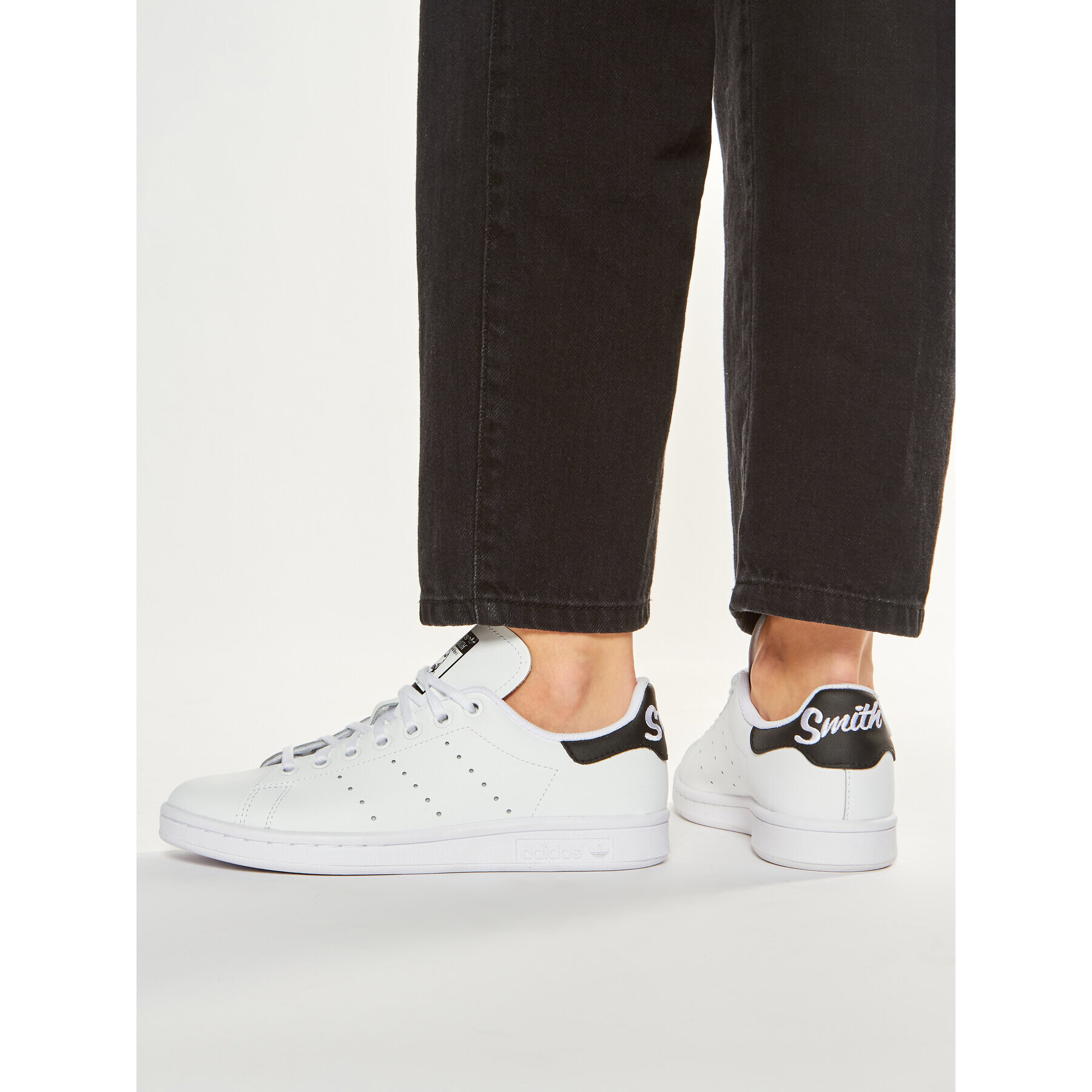 adidas Обувки Stan Smith J EE7570 Бял - Pepit.bg