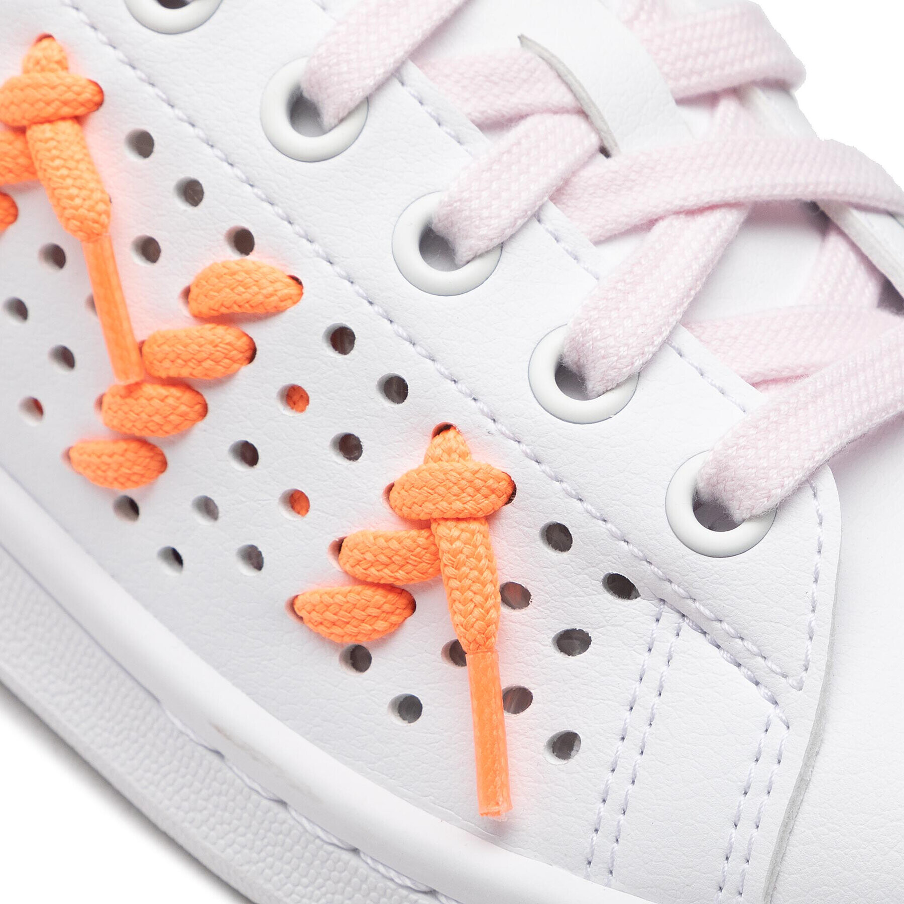 adidas Обувки Stan Smith W GX2047 Бял - Pepit.bg