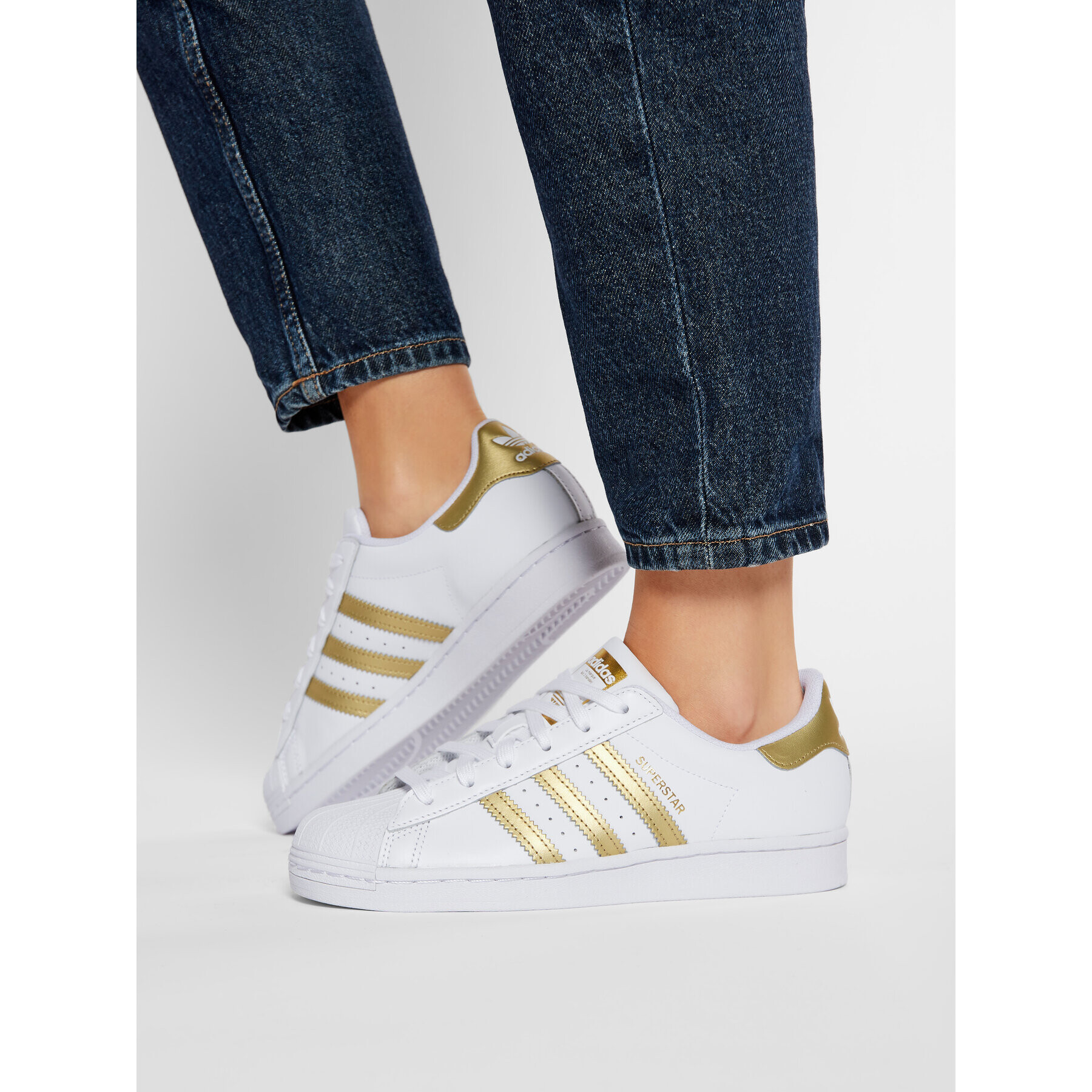 adidas Обувки Superstar W FX7483 Бял - Pepit.bg