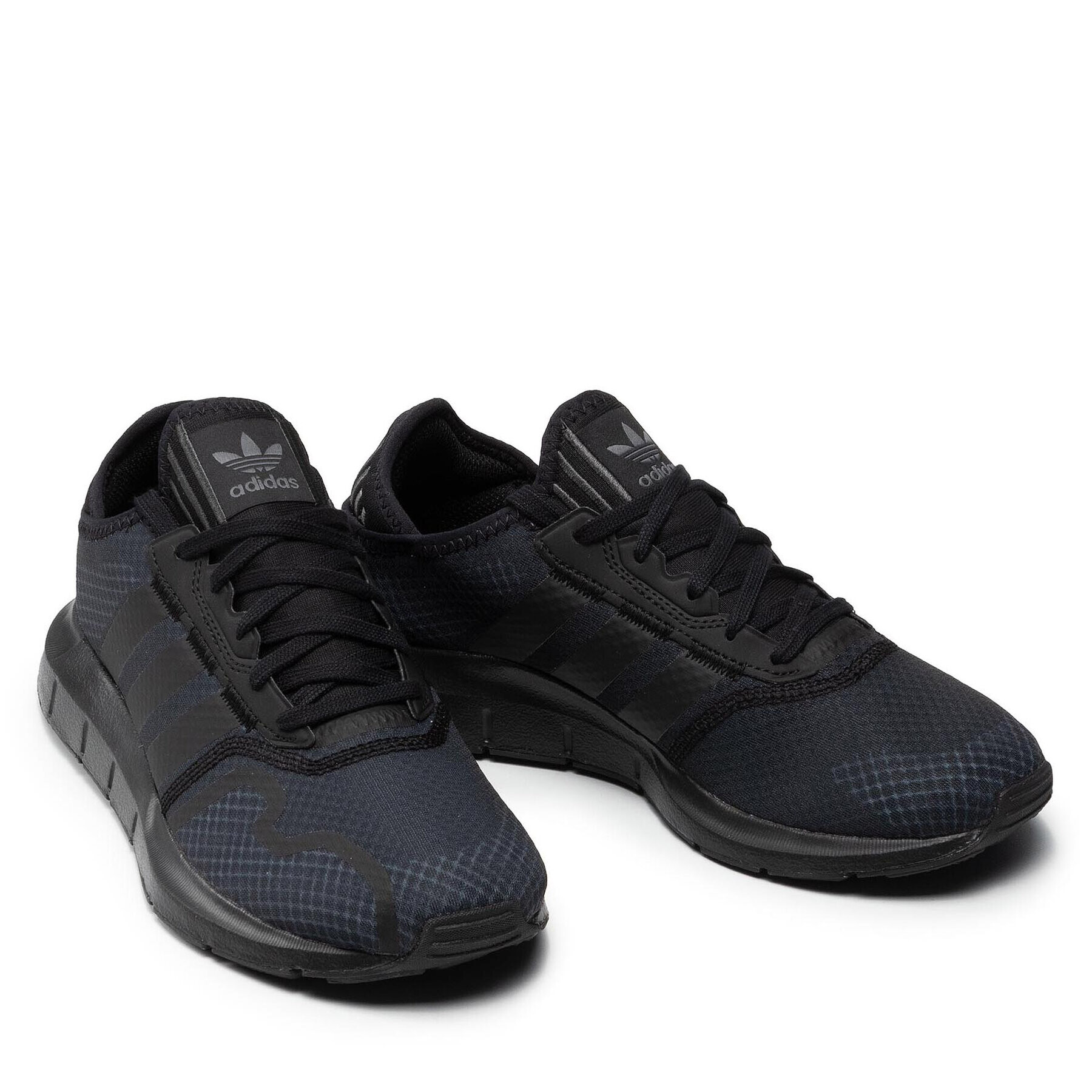 adidas Обувки Swift Run X H04305 Черен - Pepit.bg