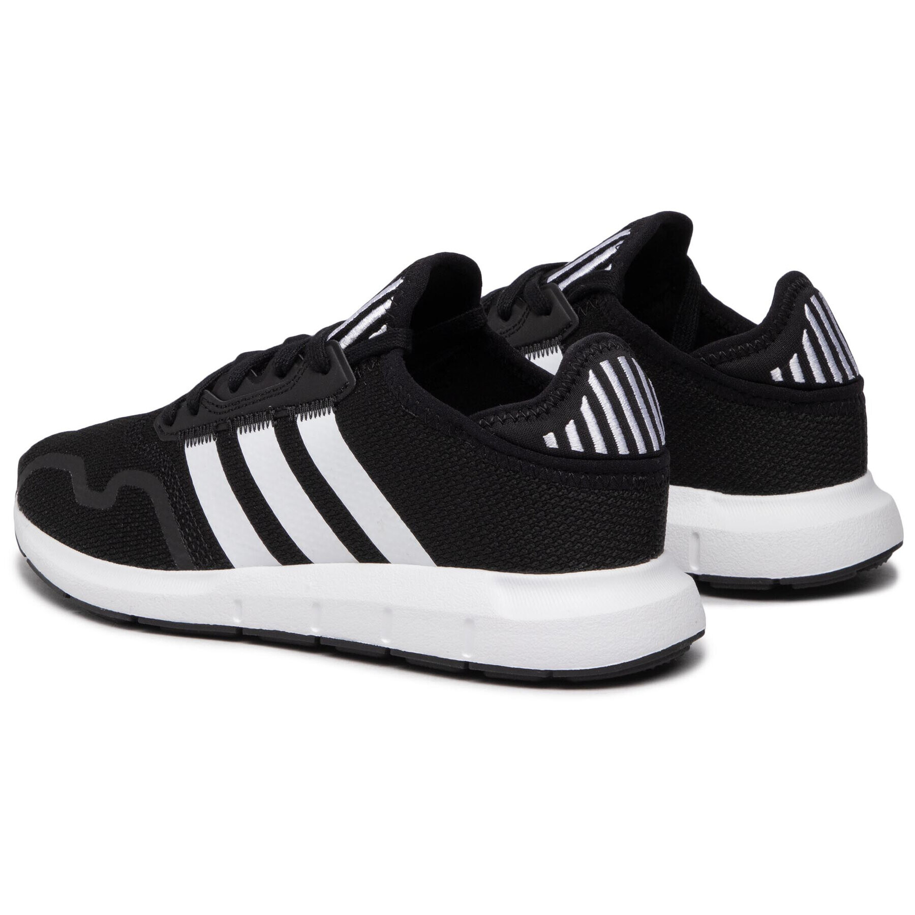 adidas Обувки Swift Run X J FY2150 Черен - Pepit.bg