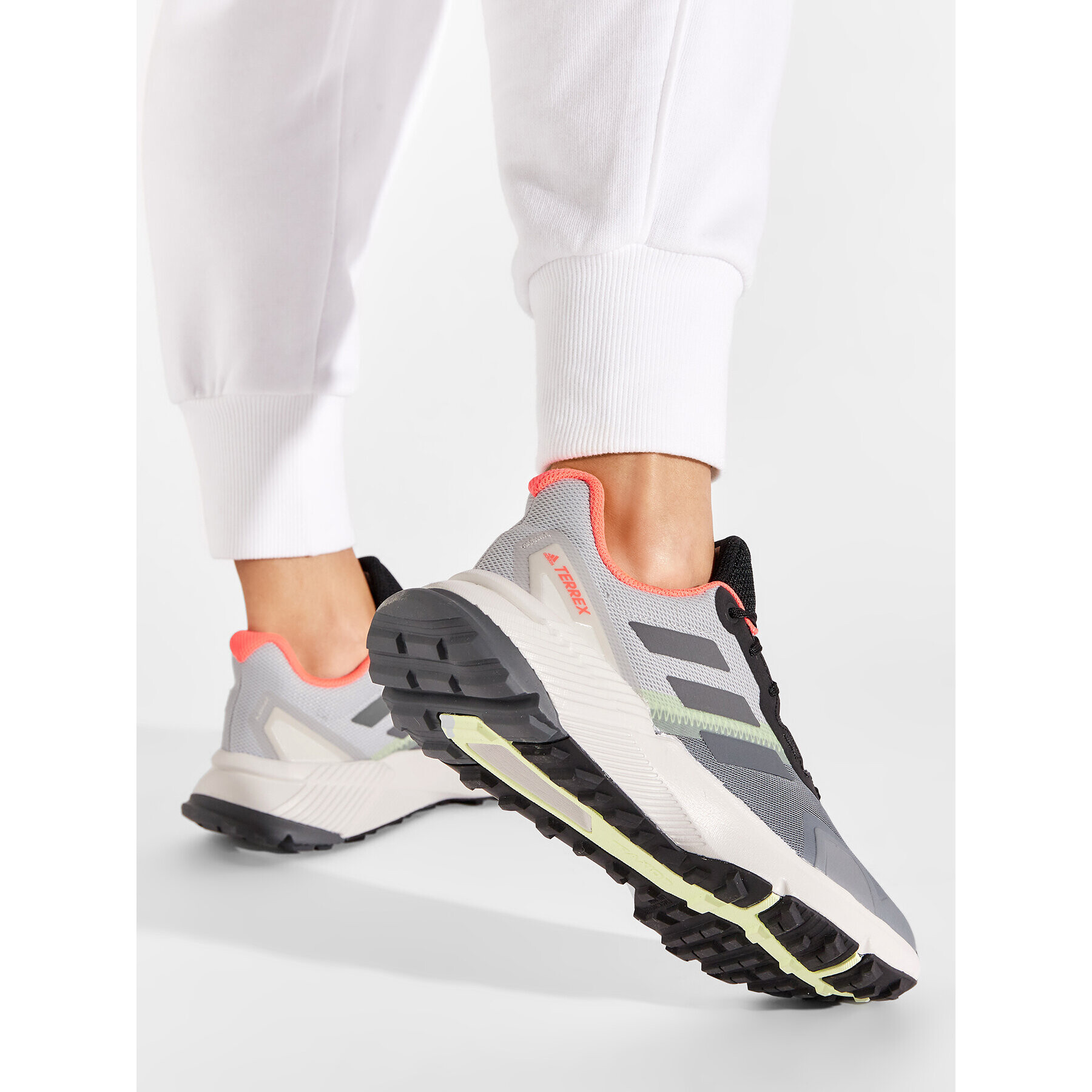 adidas Обувки Terrex Soulstride W H05776 Сив - Pepit.bg