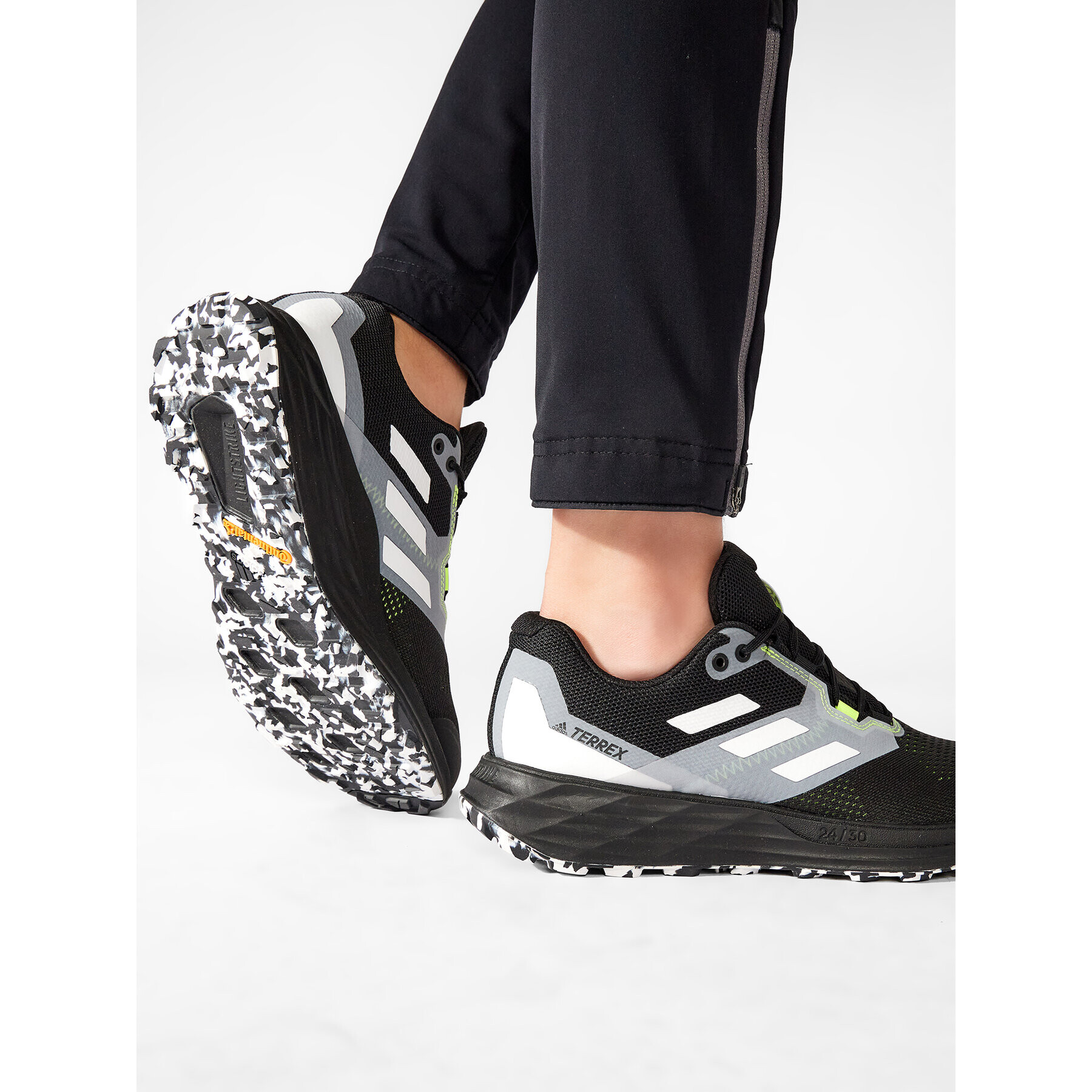 adidas Обувки Terrex Two Flow FW2582 Черен - Pepit.bg