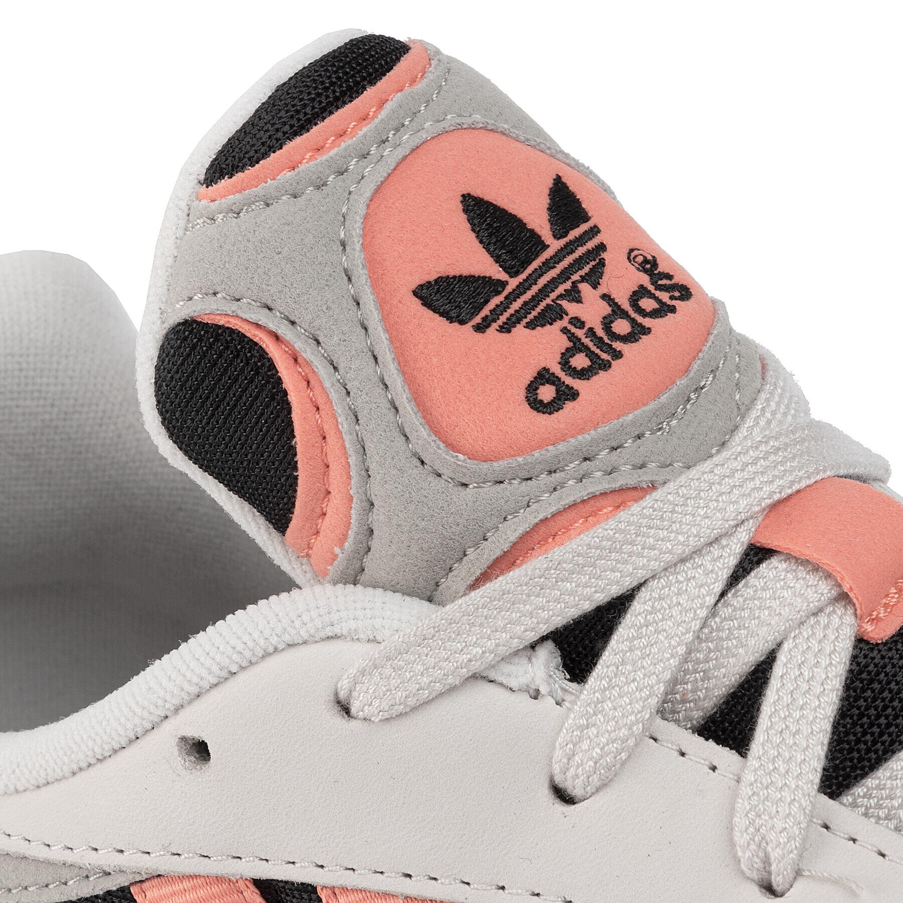 adidas Обувки Yung 1 EE5320 Бежов - Pepit.bg