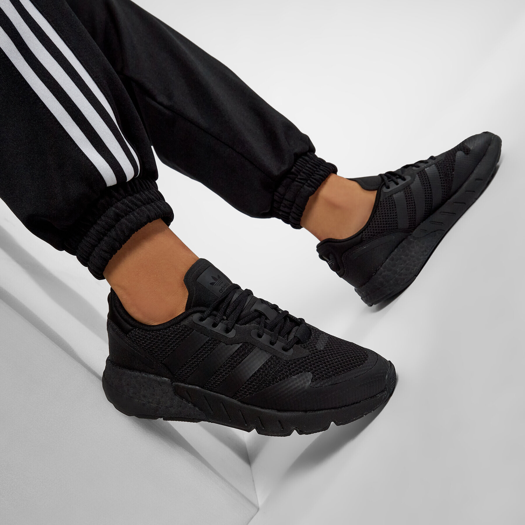 adidas Обувки Zx 1K Boost J G58921 Черен - Pepit.bg