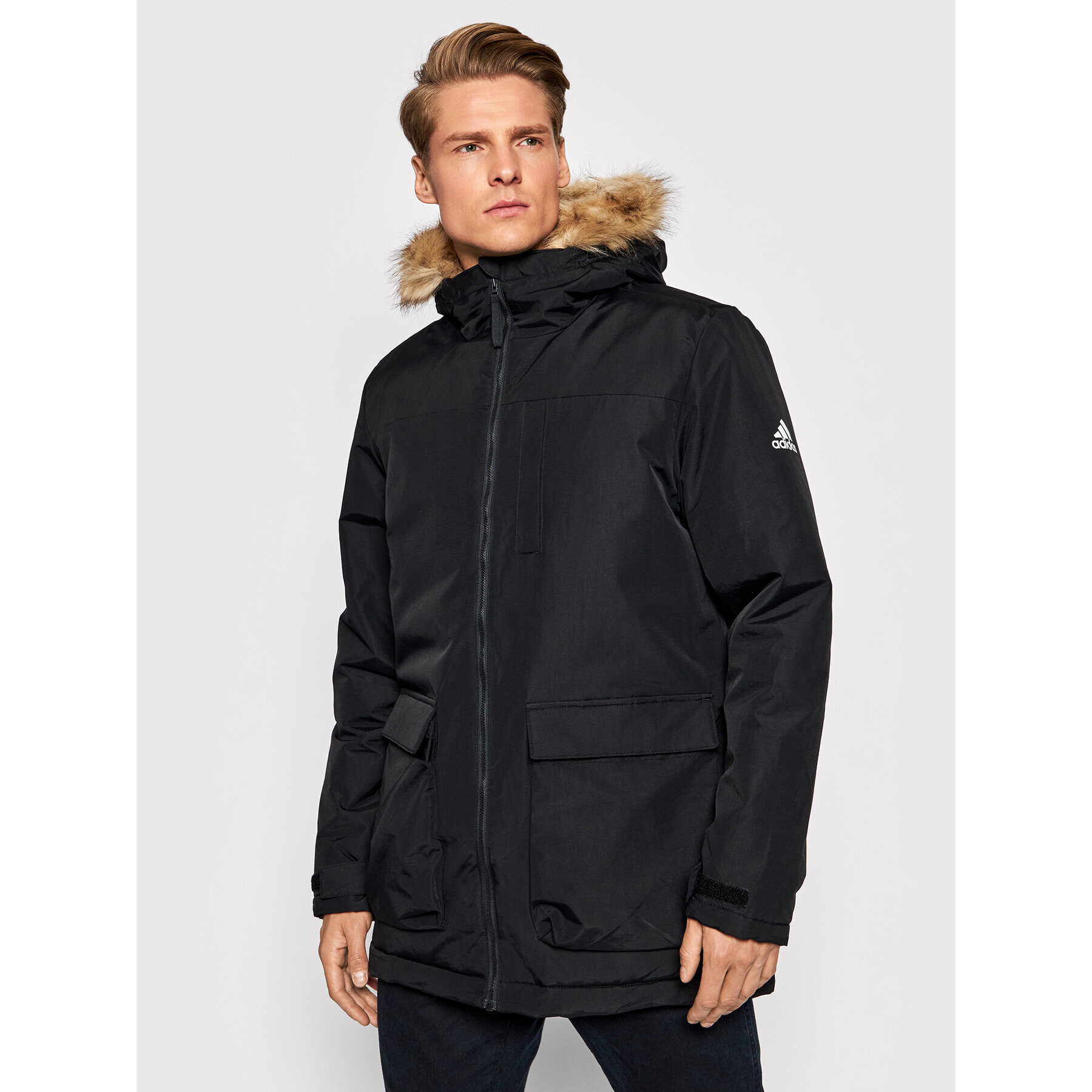adidas Парка Utilitas GT1699 Черен Regular Fit - Pepit.bg