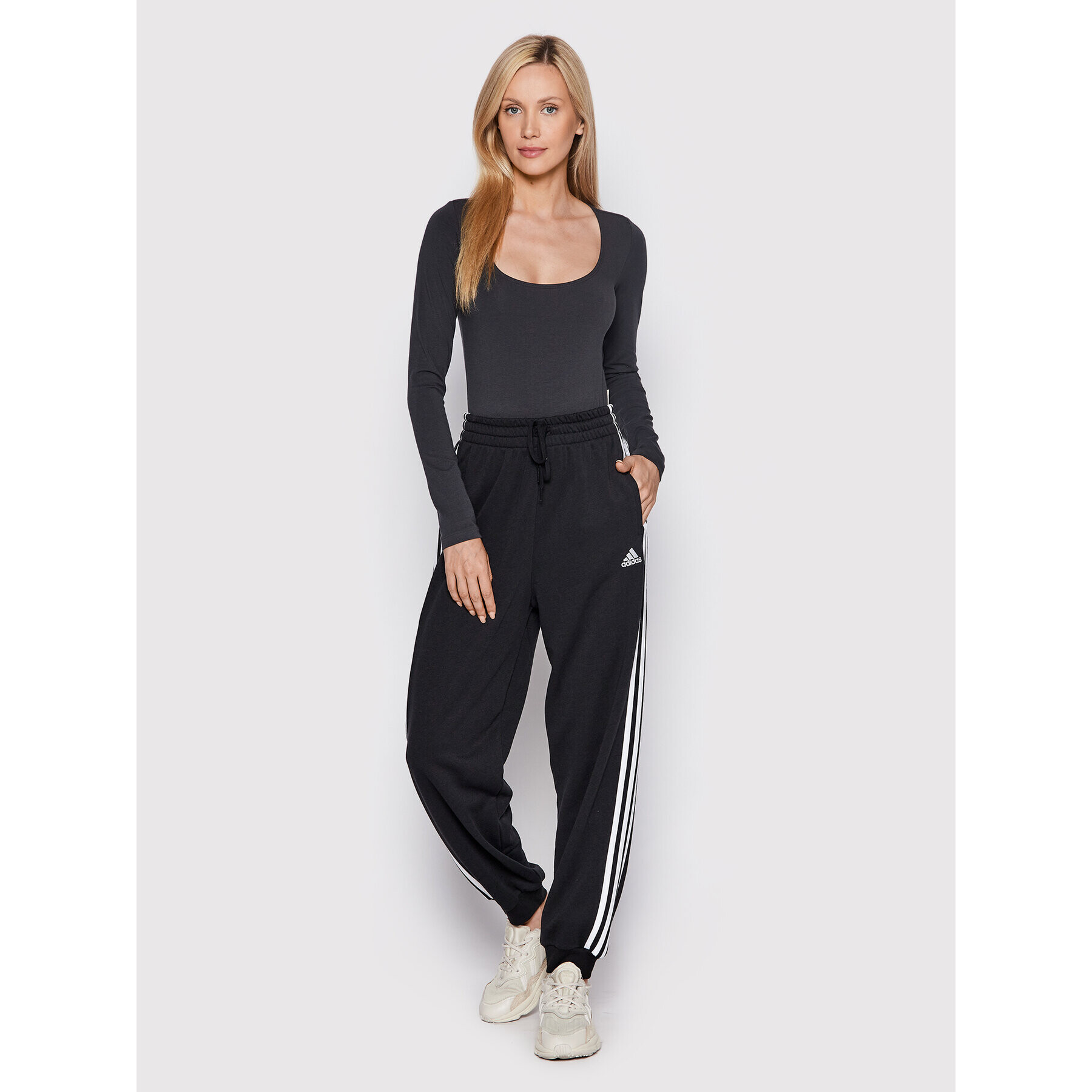 adidas Боди Studio Lounge HC8799 Сив Slim Fit - Pepit.bg