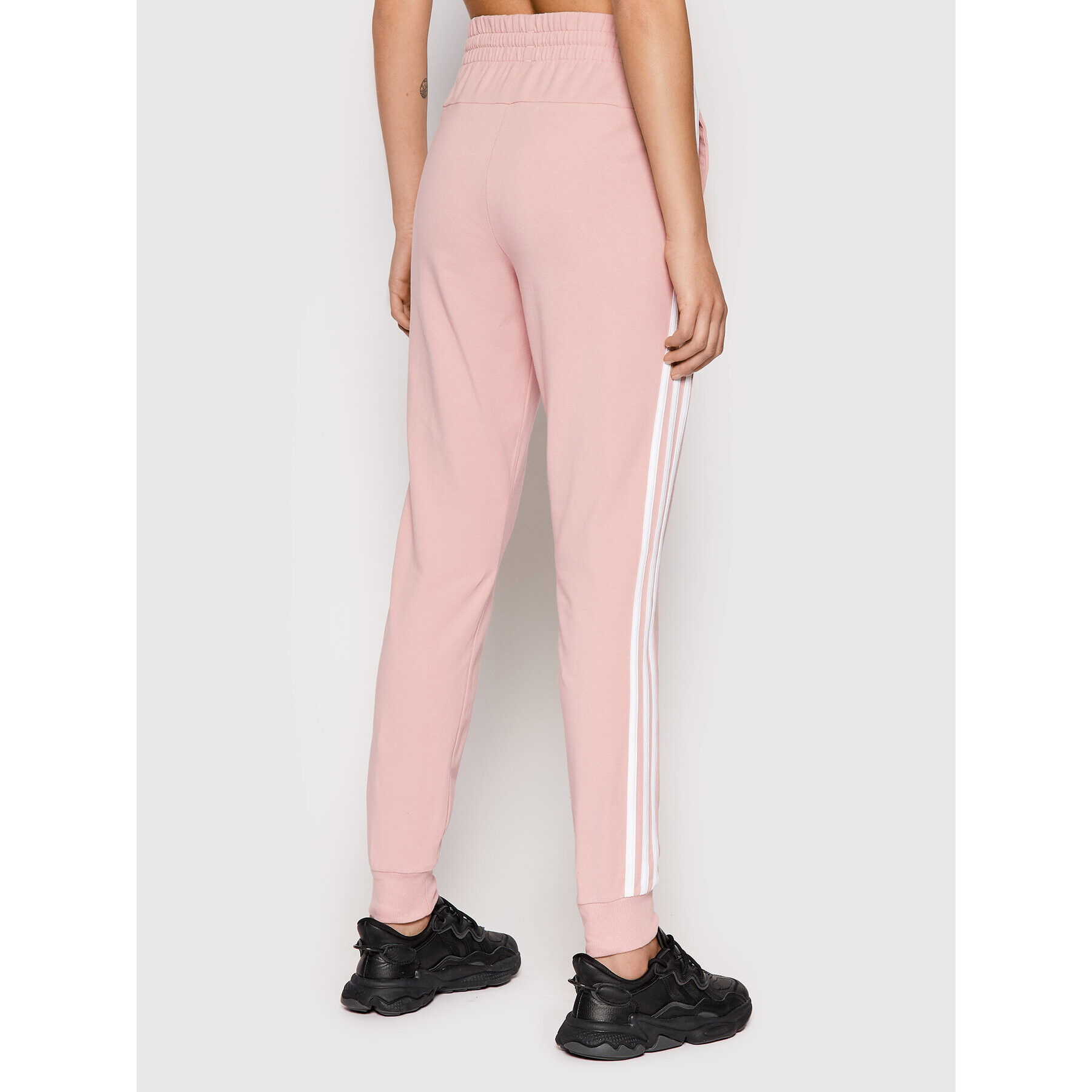 adidas Долнище анцуг Essentials HD4272 Розов Slim Fit - Pepit.bg