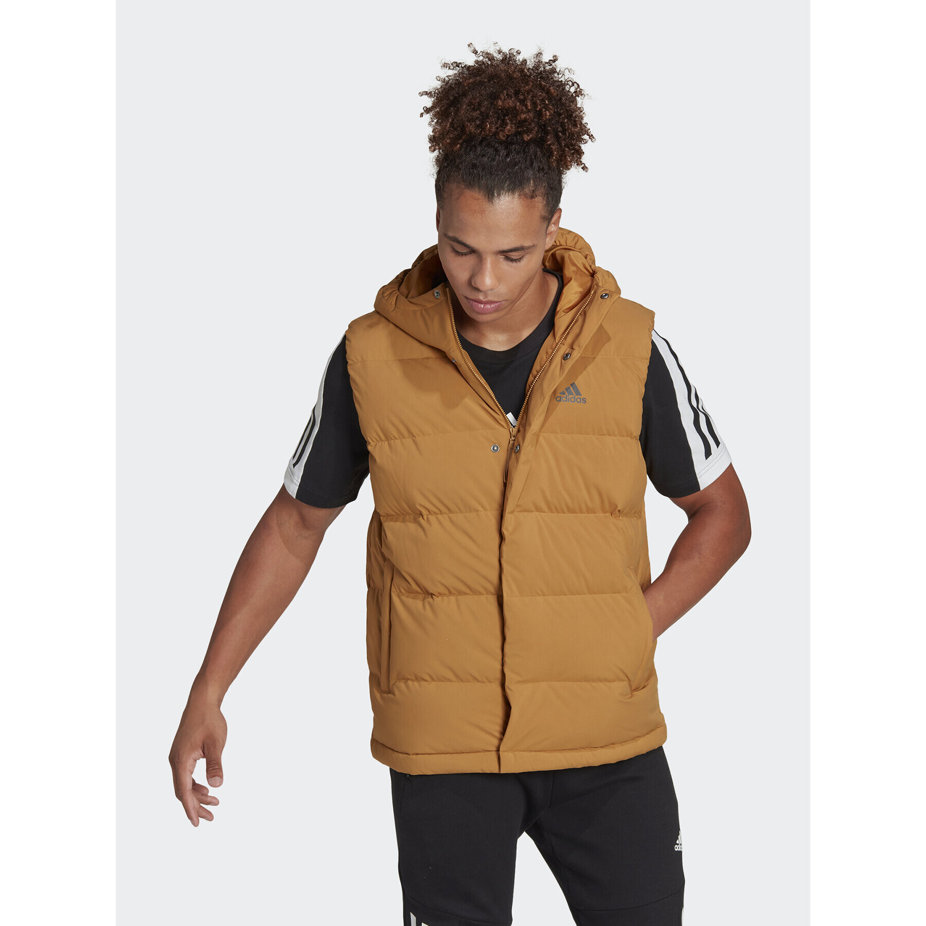 adidas Елек Helionic HG6275 Кафяв Regular Fit - Pepit.bg