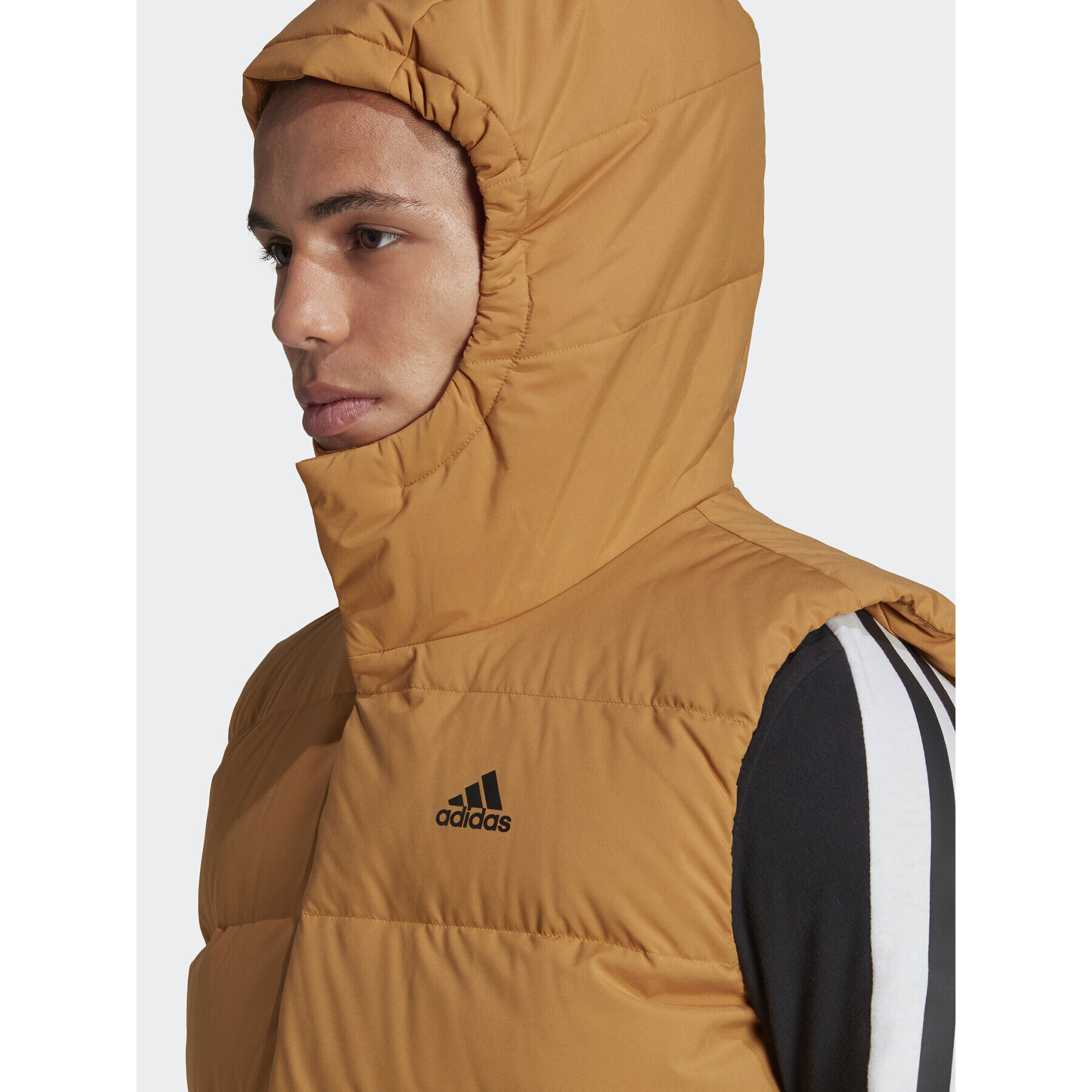 adidas Елек Helionic HG6275 Кафяв Regular Fit - Pepit.bg