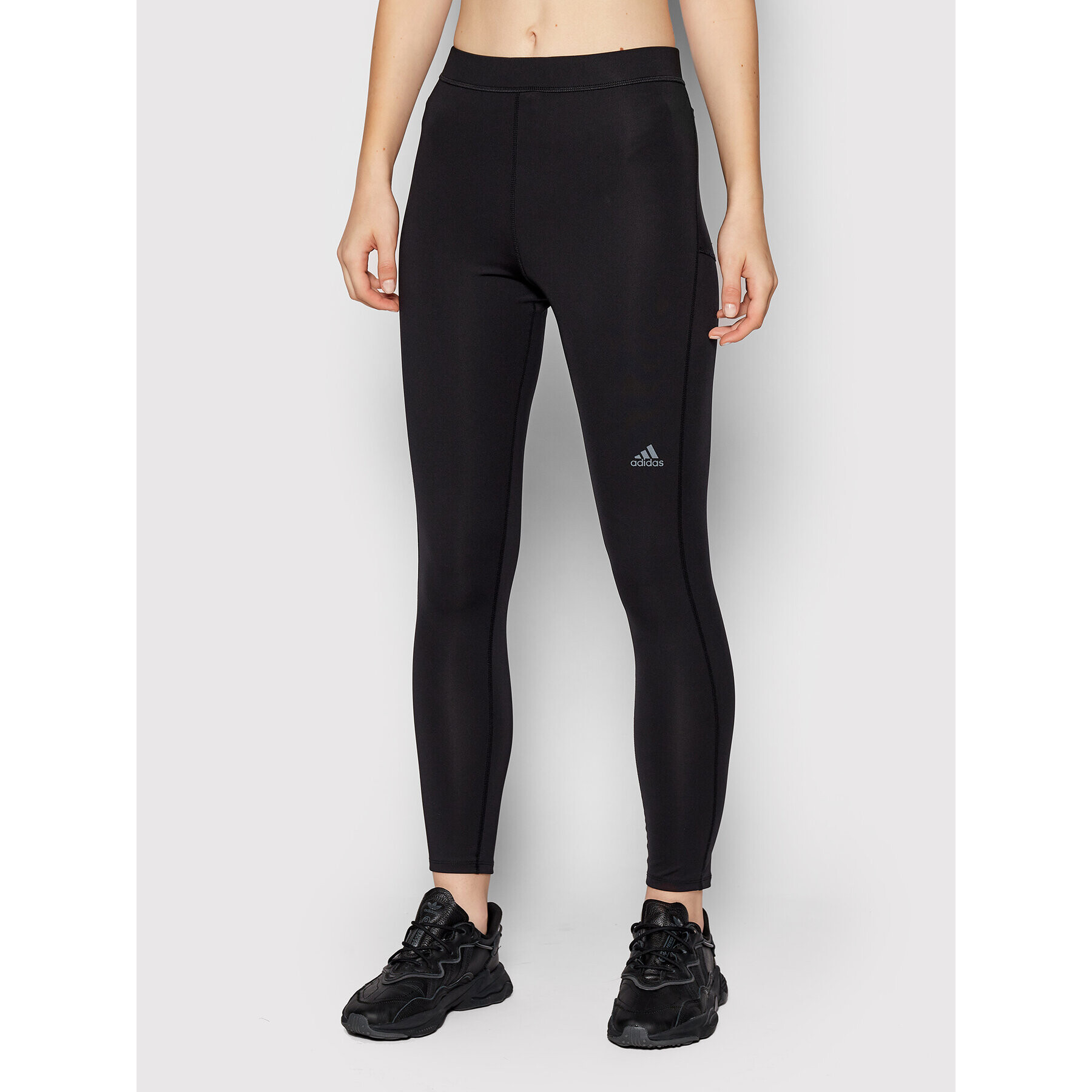 adidas Клин Run Icons HA9937 Черен Slim Fit - Pepit.bg