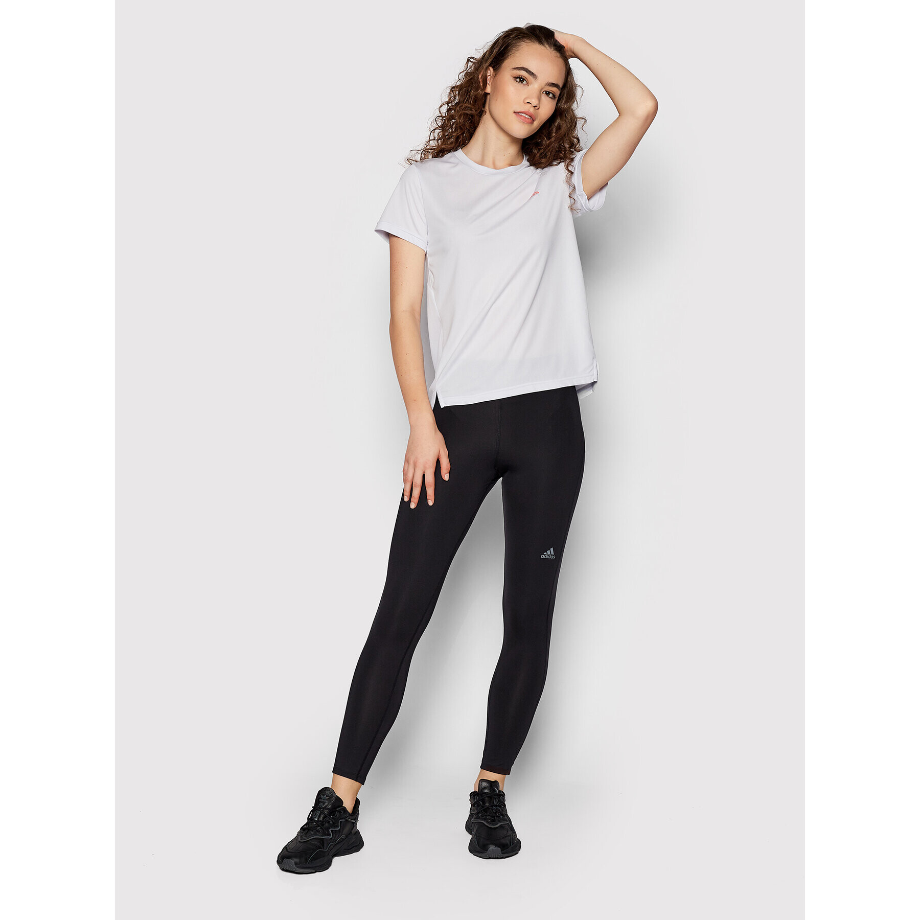 adidas Клин Run Icons HA9937 Черен Slim Fit - Pepit.bg