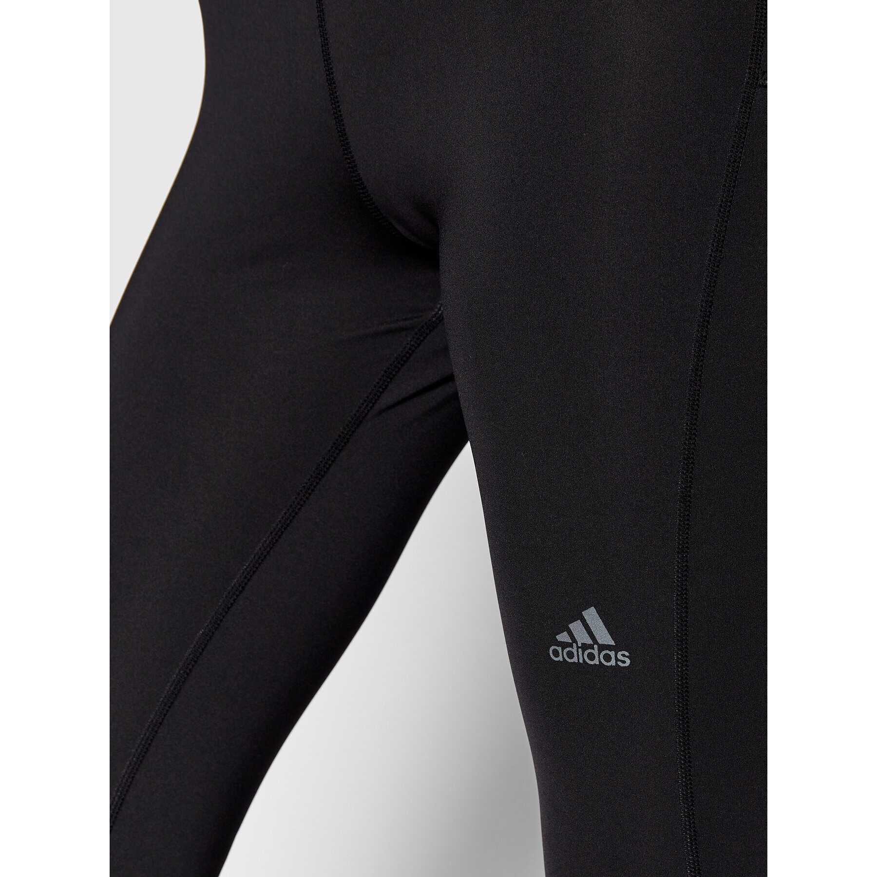 adidas Клин Run Icons HA9937 Черен Slim Fit - Pepit.bg