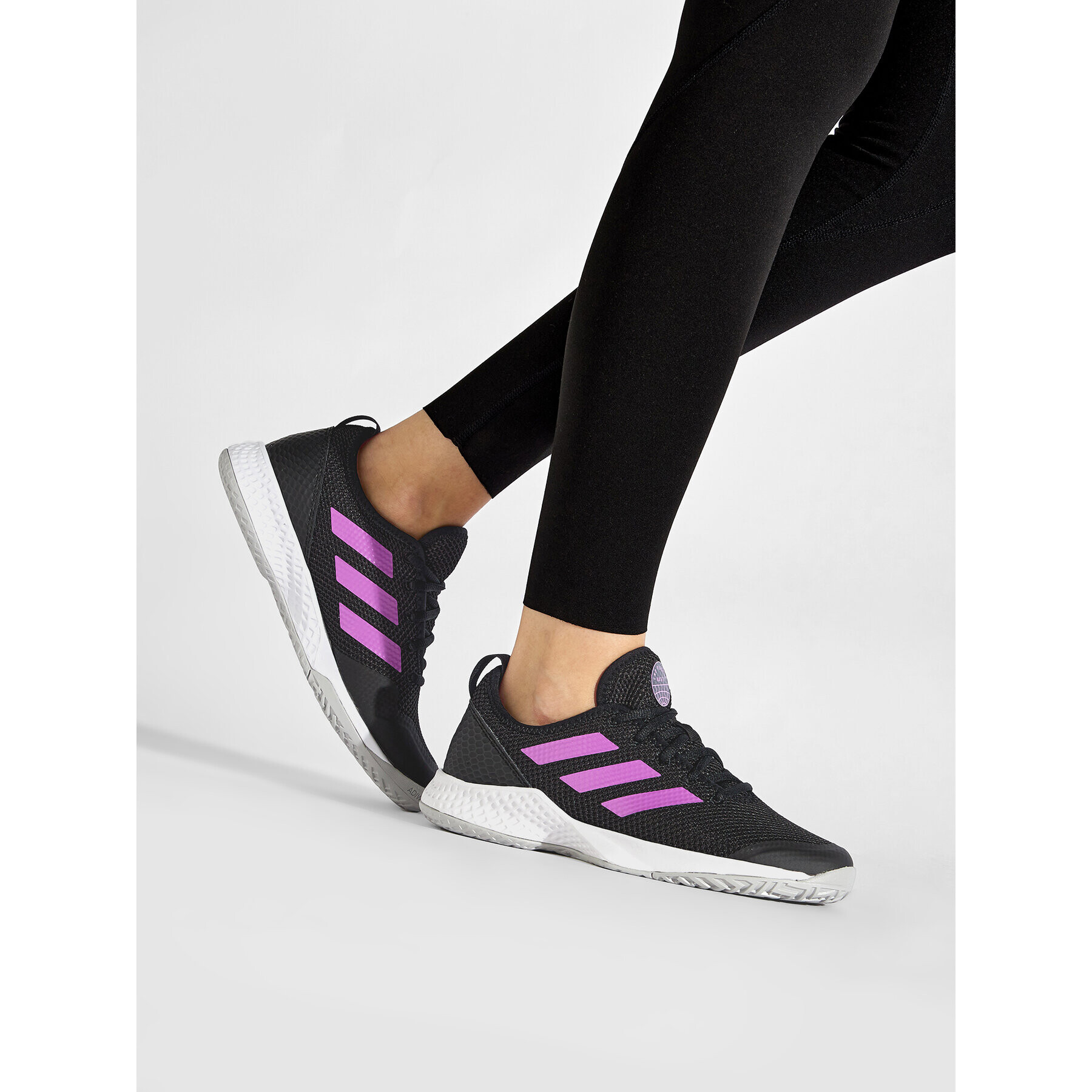 adidas Обувки CourtFlash W GW6263 Черен - Pepit.bg
