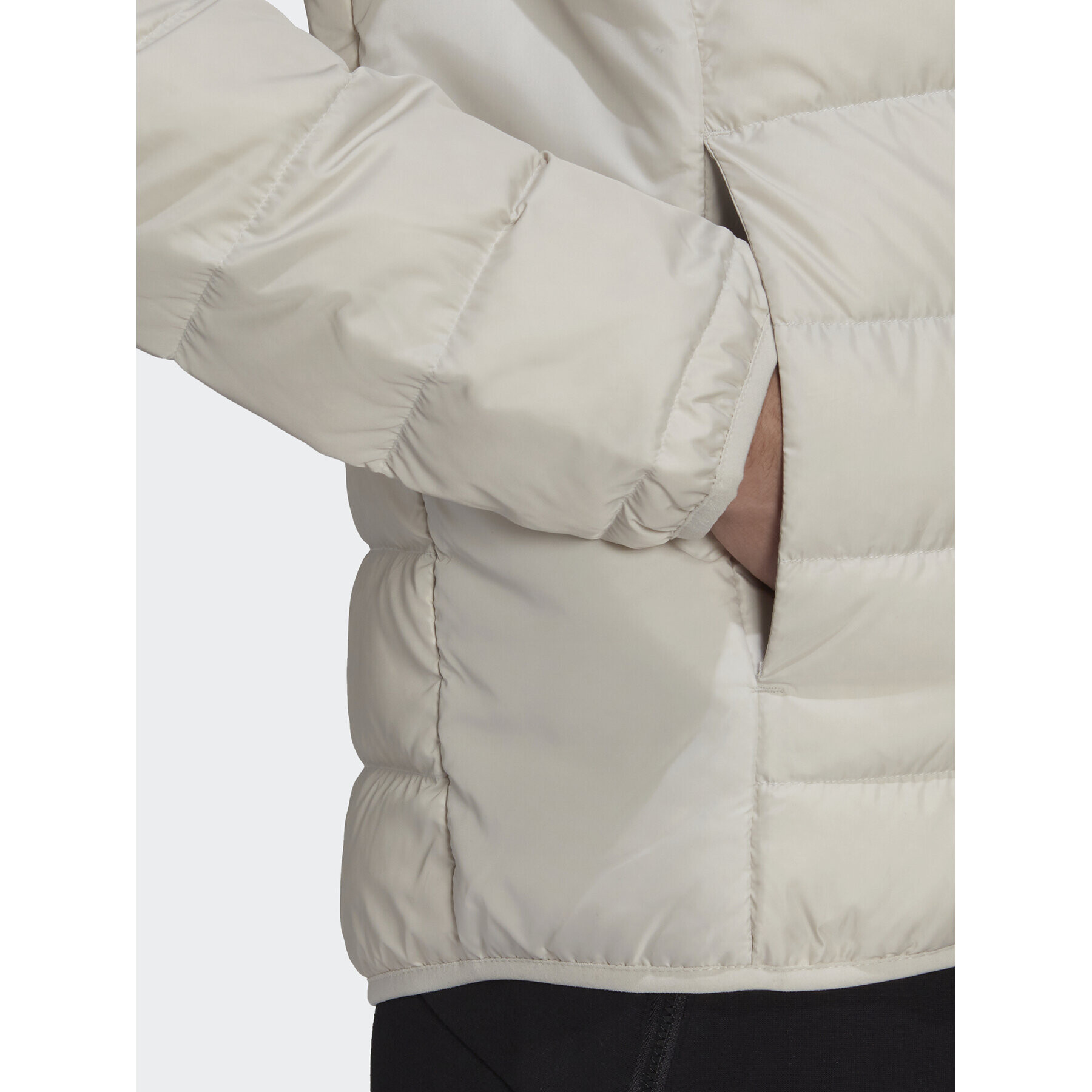adidas Пухено яке Essentails Down HK4647 Екрю Slim Fit - Pepit.bg