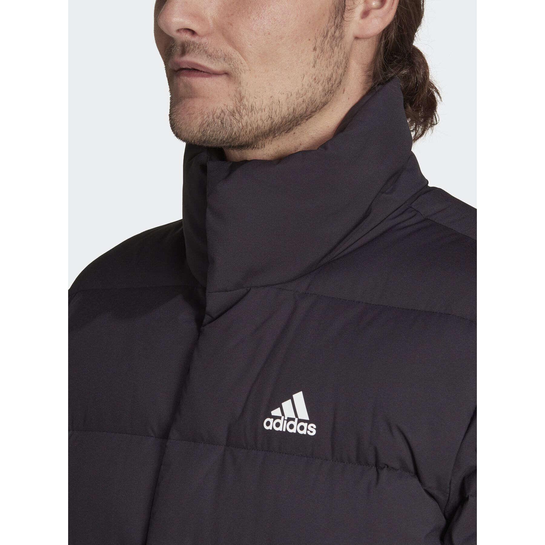 adidas Пухено яке Helionic HG8700 Черен Regular Fit - Pepit.bg