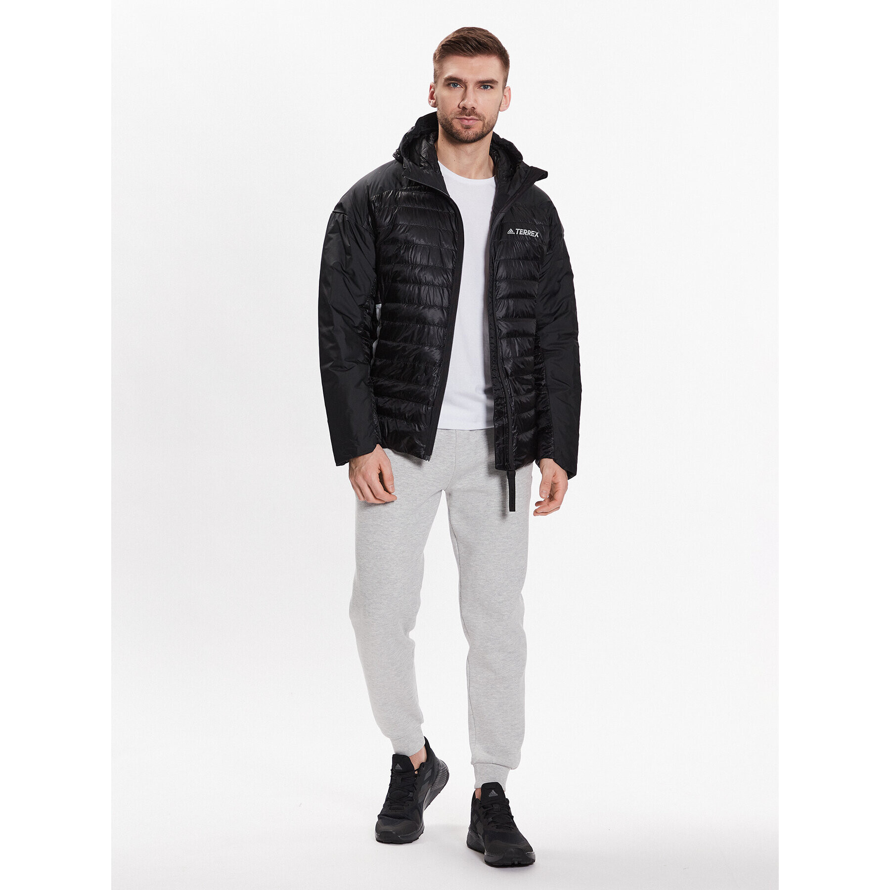 adidas Пухено яке Terrex Myshelter GI7295 Черен Regular Fit - Pepit.bg