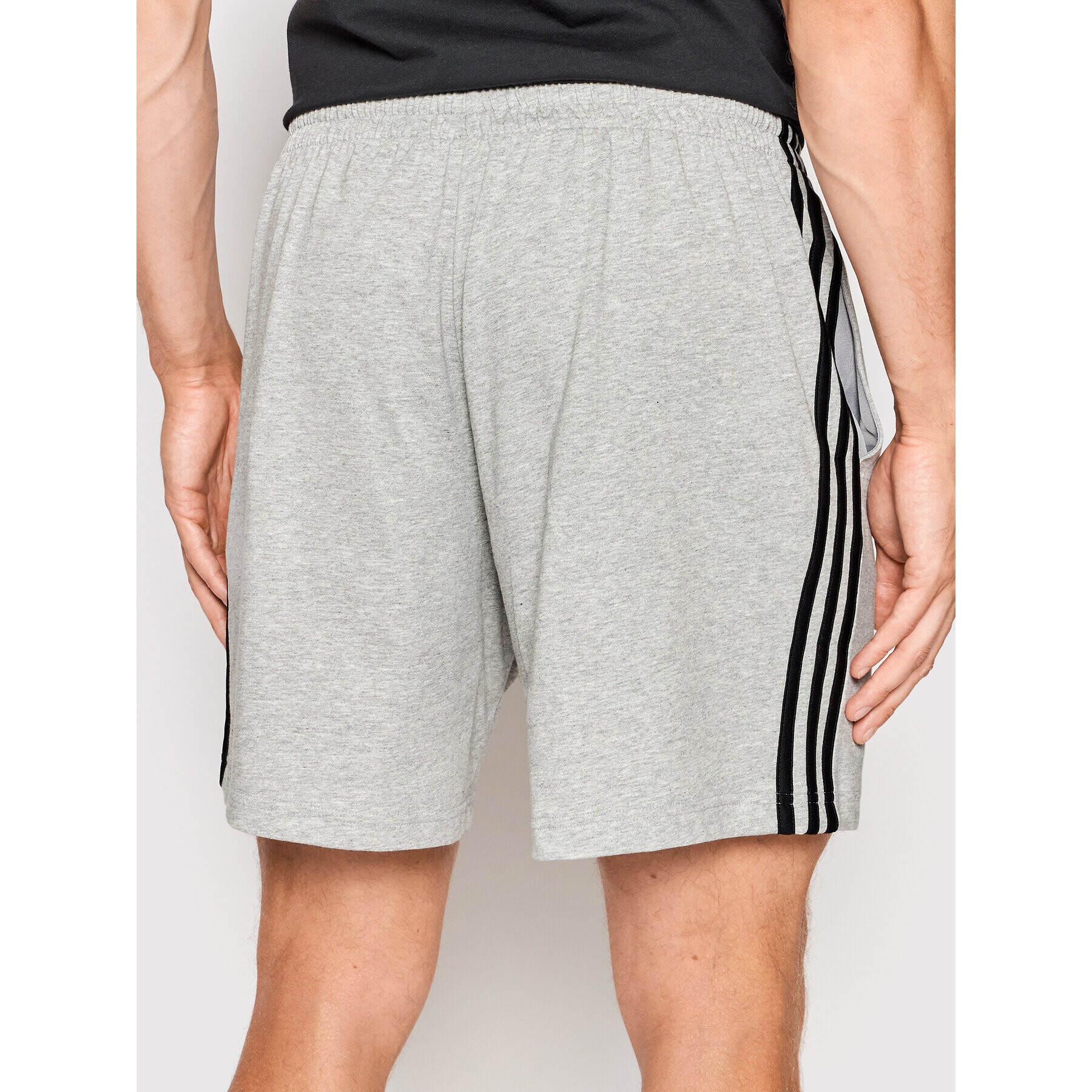 adidas Спортни шорти Aeroready Essentials 3-Stripes GK9990 Сив Regular Fit - Pepit.bg